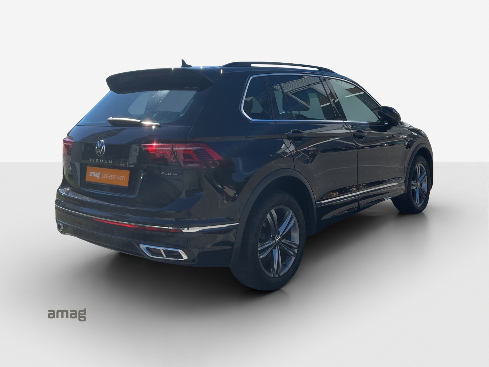 VW Tiguan 2.0 TDI SCR R-Line 4Motion DSG-image-4