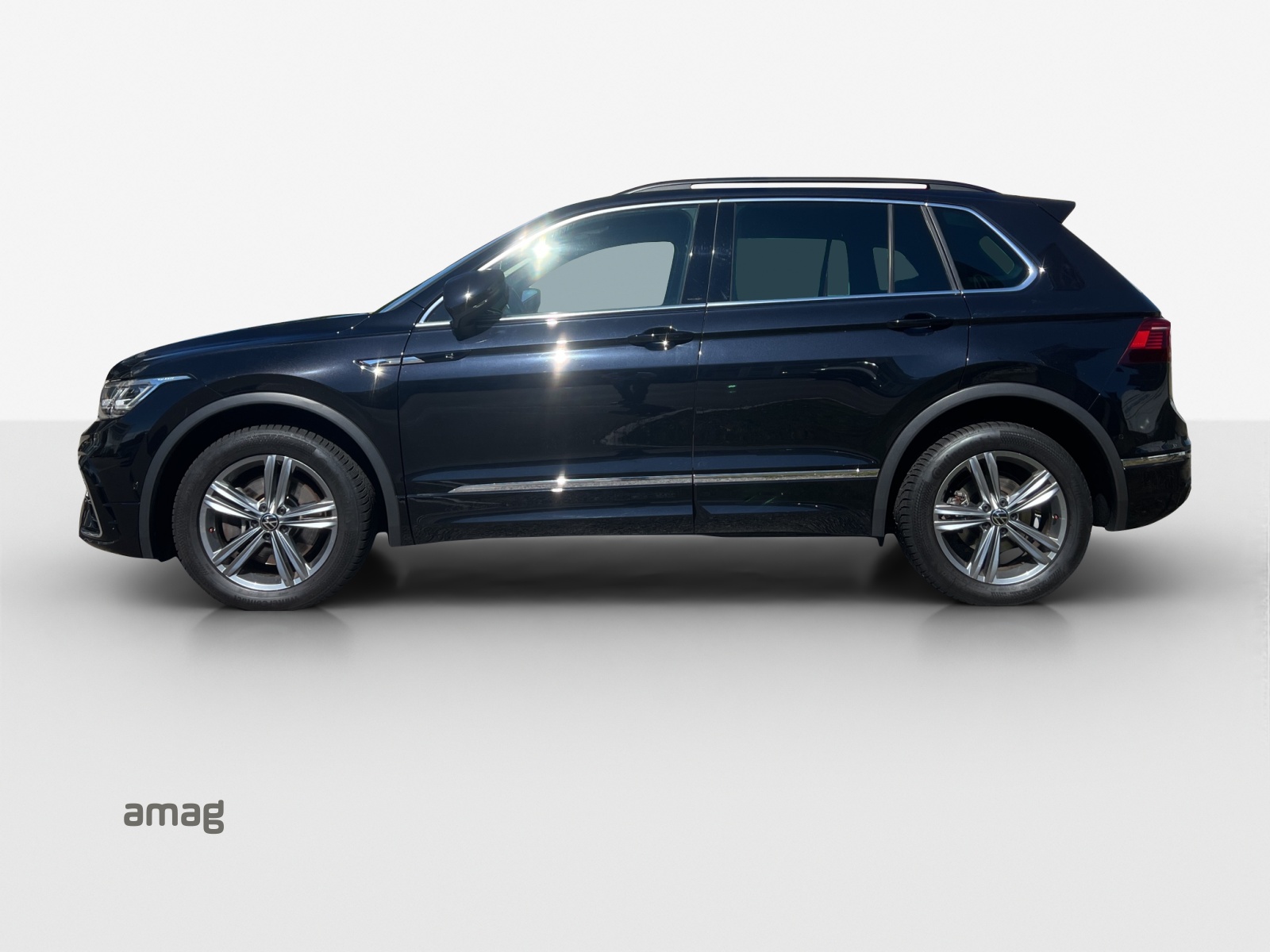 VW Tiguan 2.0 TDI SCR R-Line 4Motion DSG-showroom-element-1