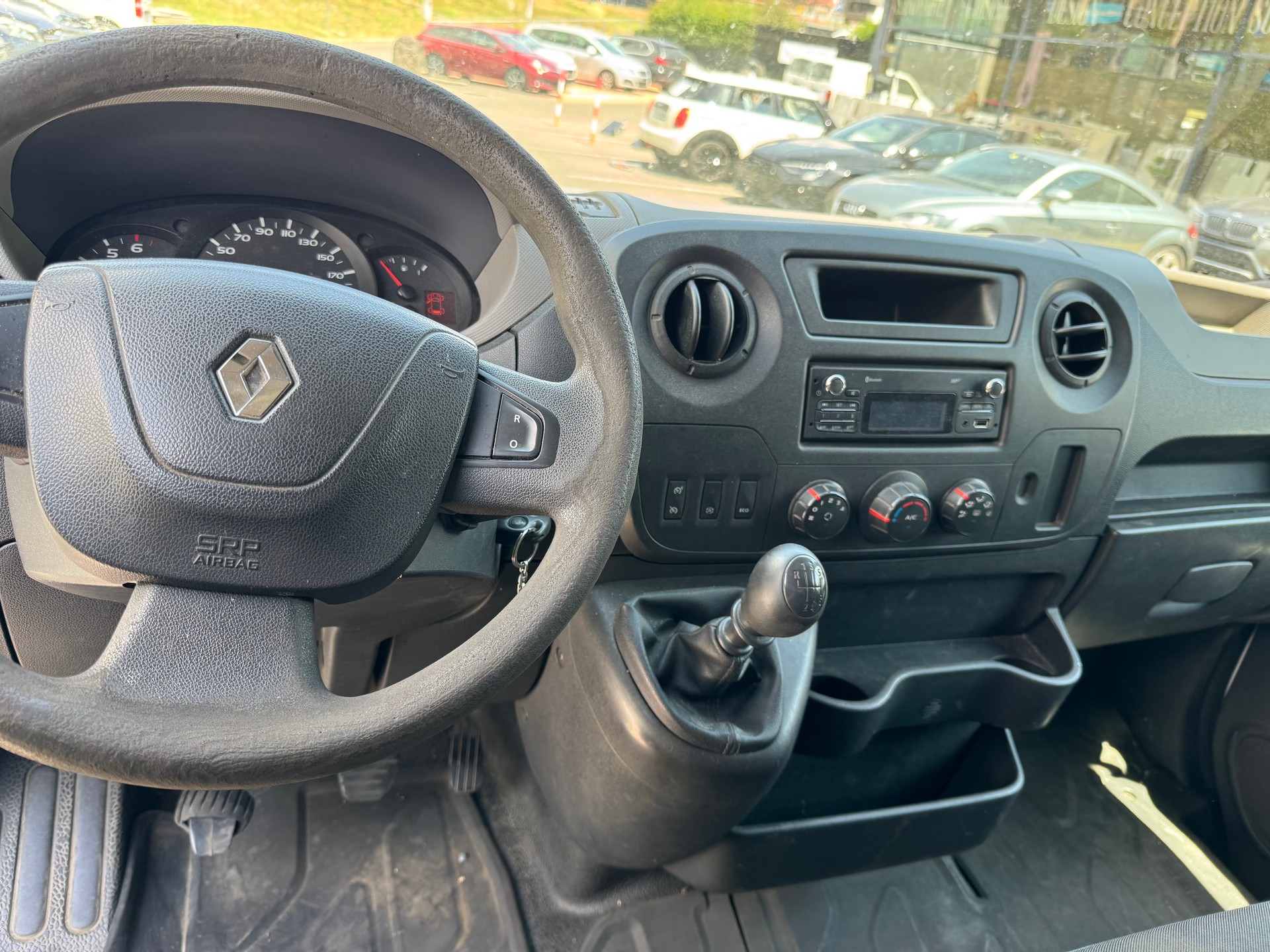 RENAULT Master T35 ENERGY 2.3dCi 145 L2H2-image-11