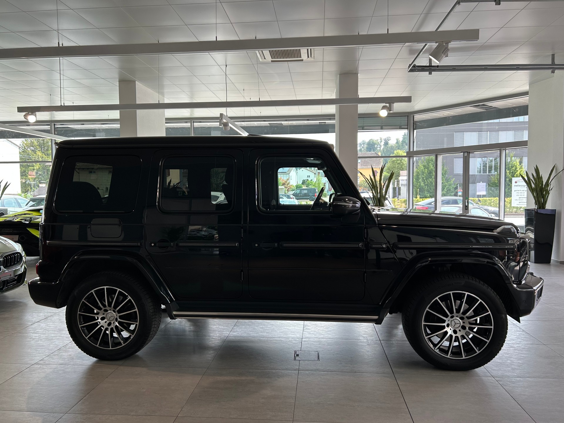 MERCEDES-BENZ G 350 d AMG Line 9G-Tronic !-image-4