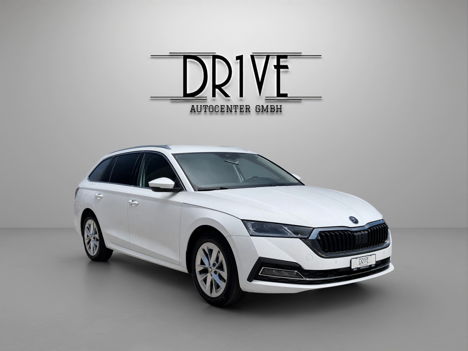 SKODA Octavia Combi 2.0 TDI DSG Ambition 4x4-image-2
