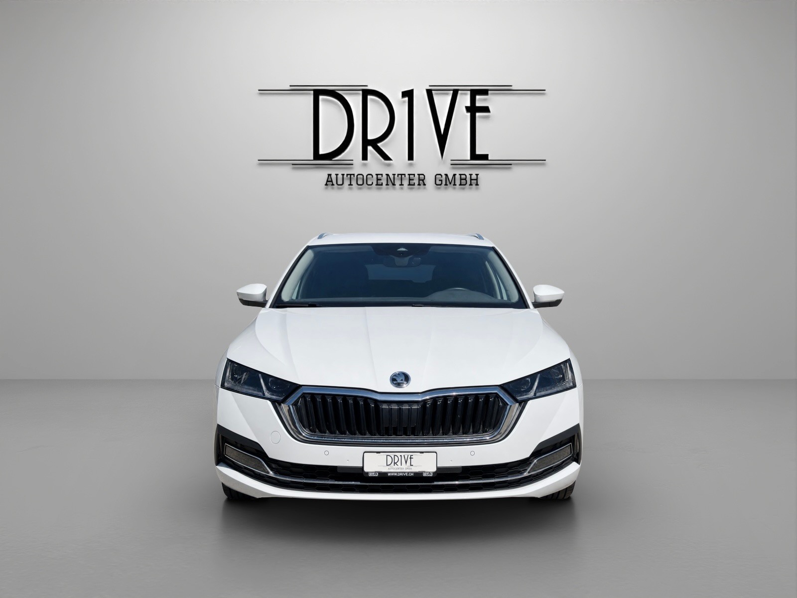 SKODA Octavia Combi 2.0 TDI DSG Ambition 4x4-image-1