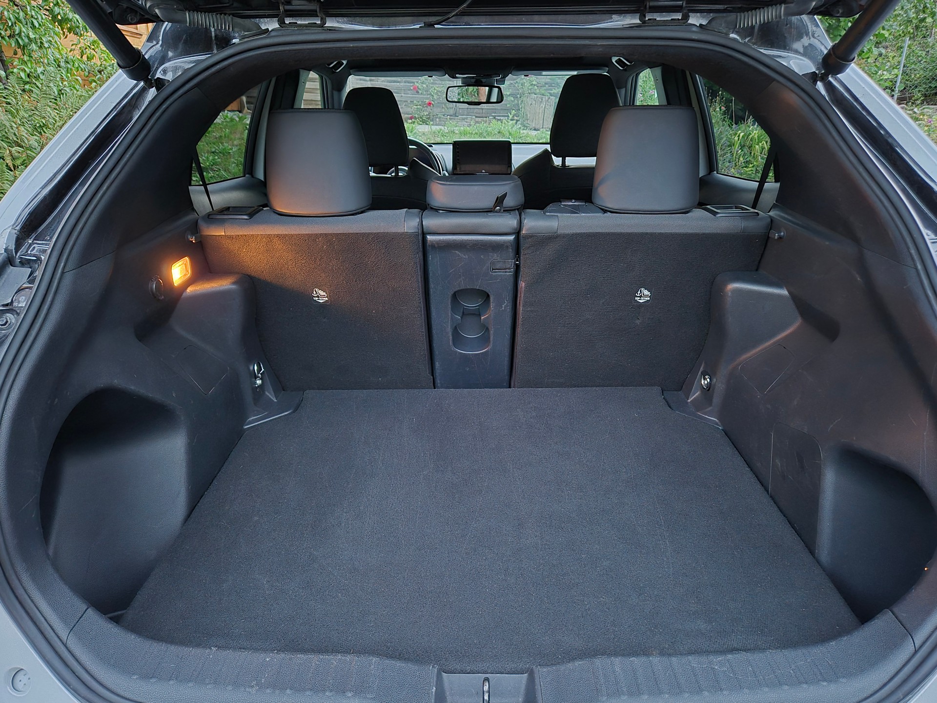 TOYOTA 1.5 VVT-i HSD Adventure AWD-i-image-5