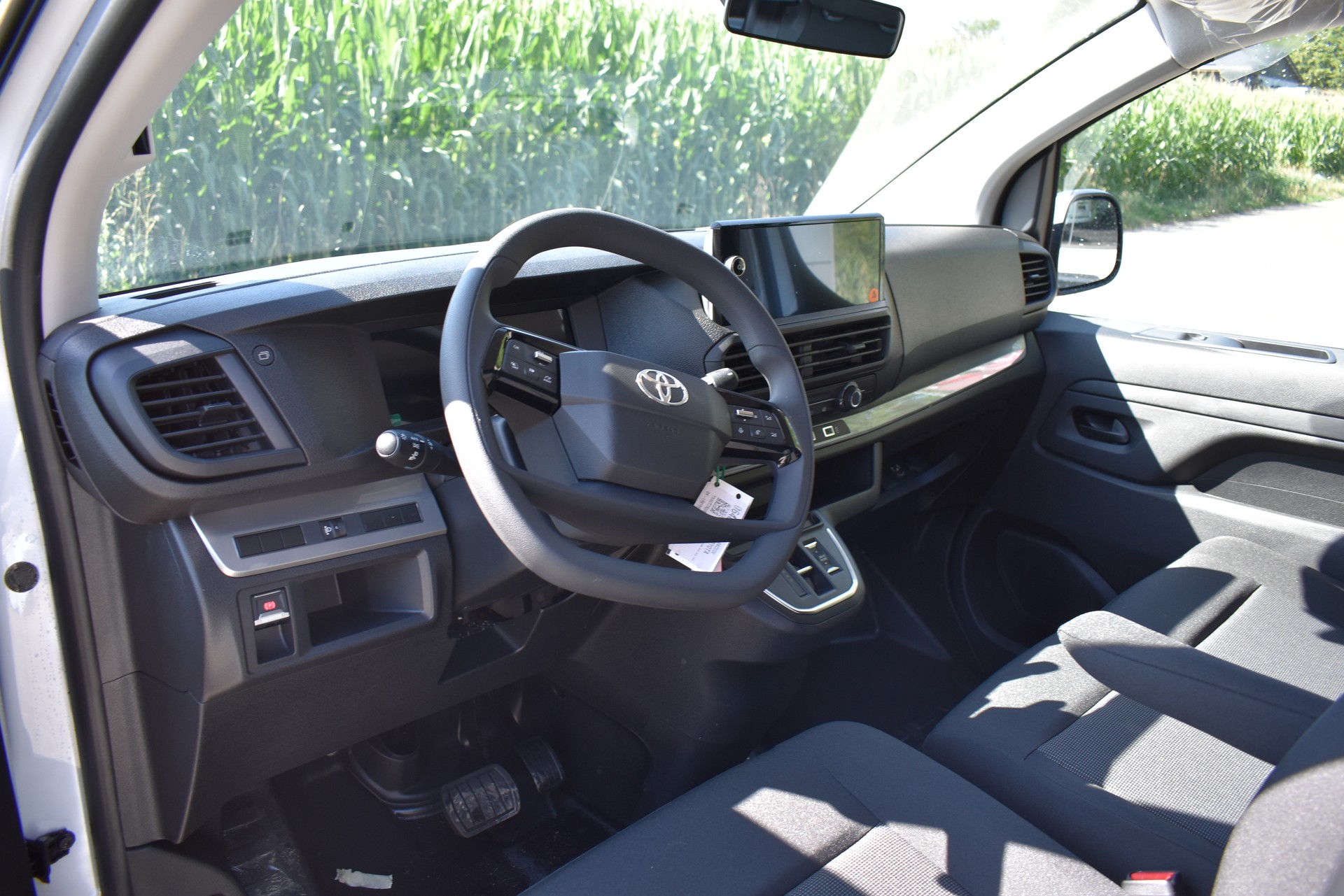 TOYOTA Proace EV 75kWh Medium Active-image-9