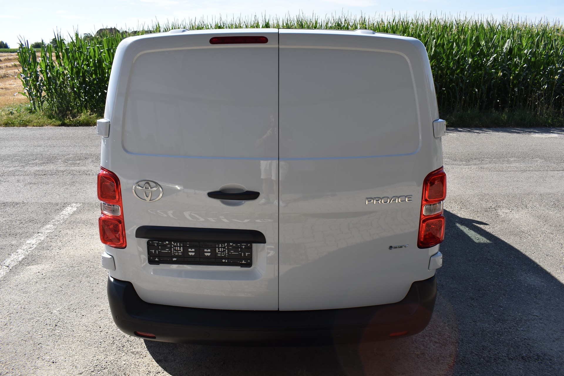 TOYOTA Proace EV 75kWh Medium Active-image-6