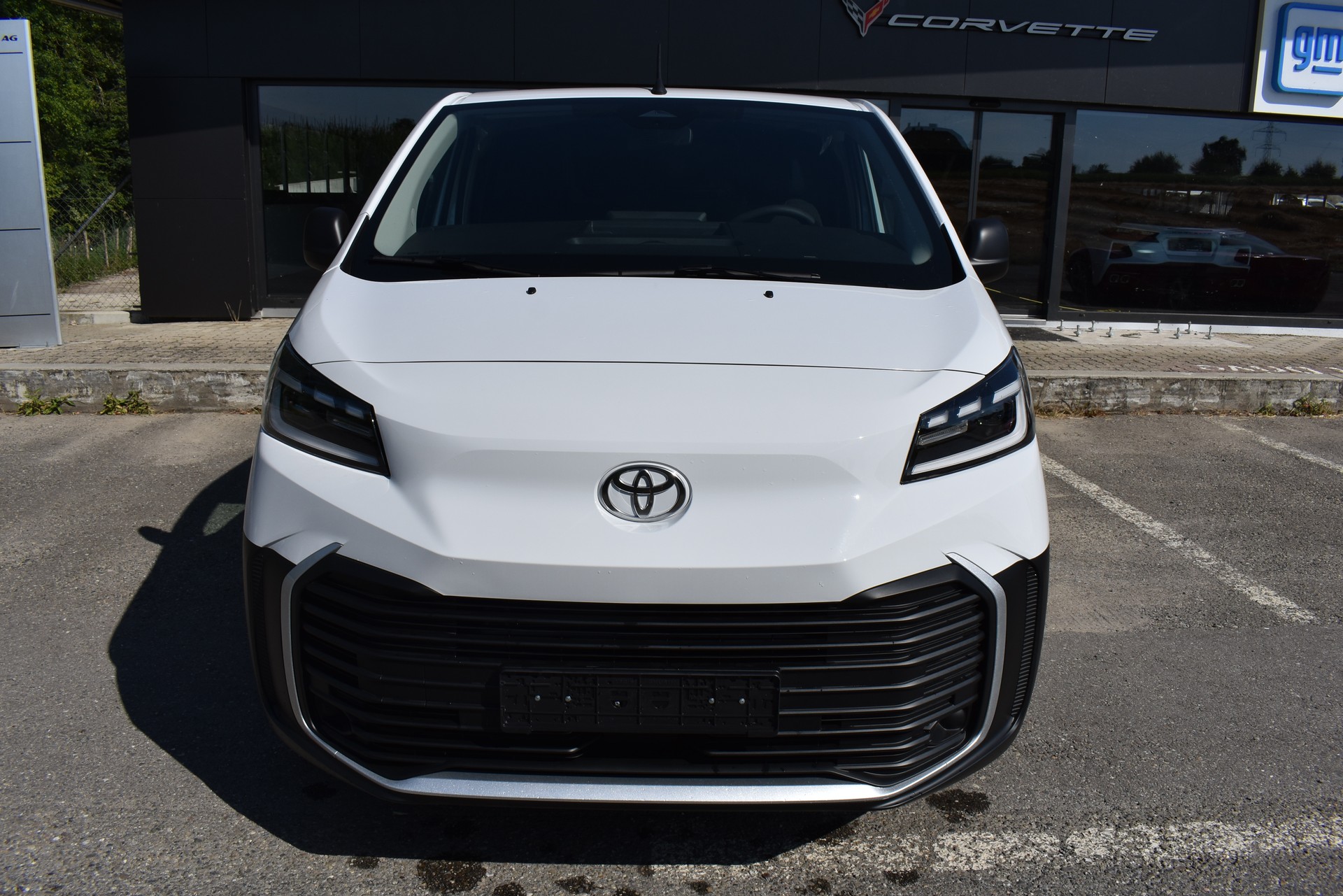 TOYOTA Proace EV 75kWh Medium Active-image-0
