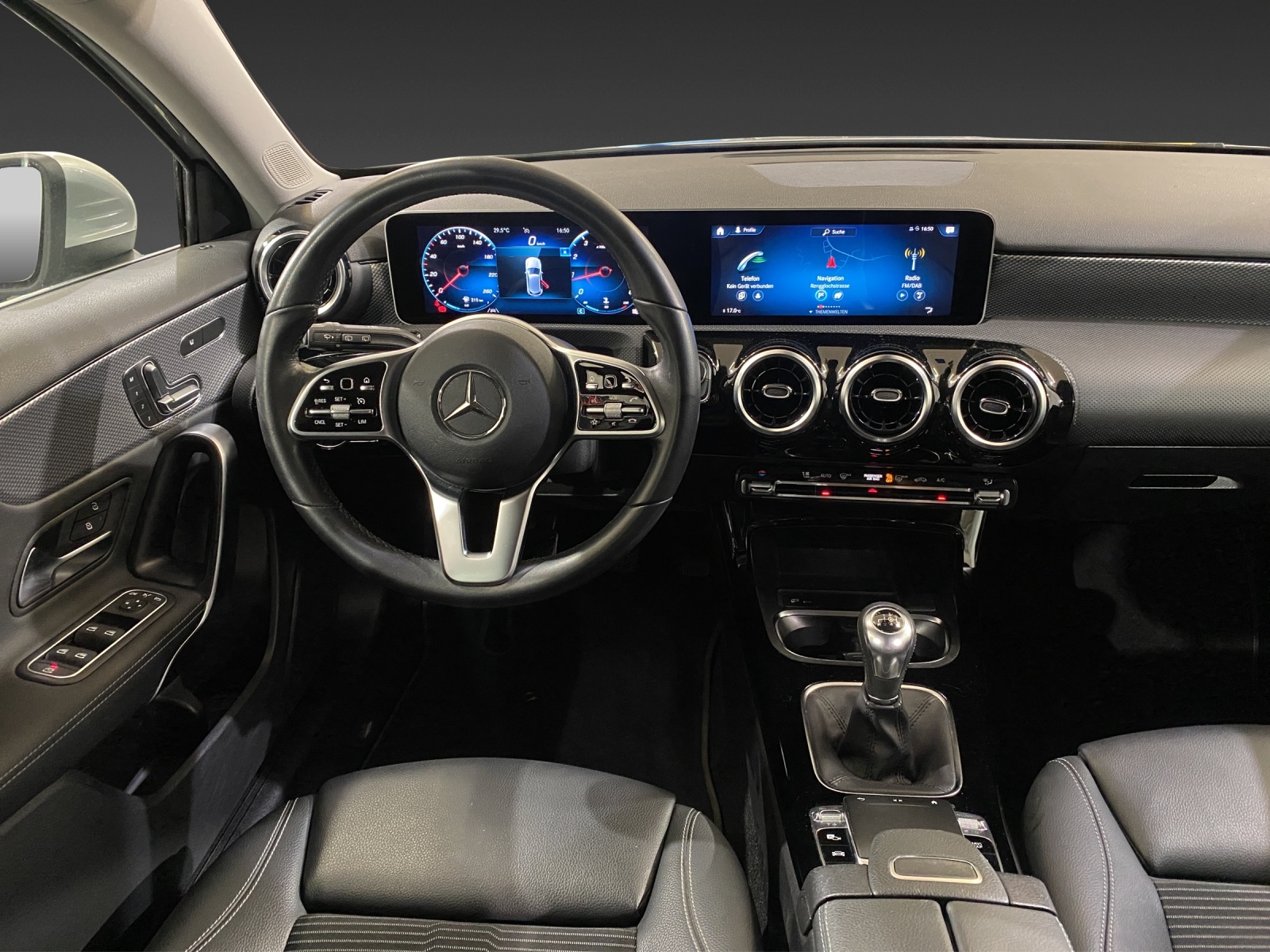 MERCEDES-BENZ A 200 Progressive-image-12