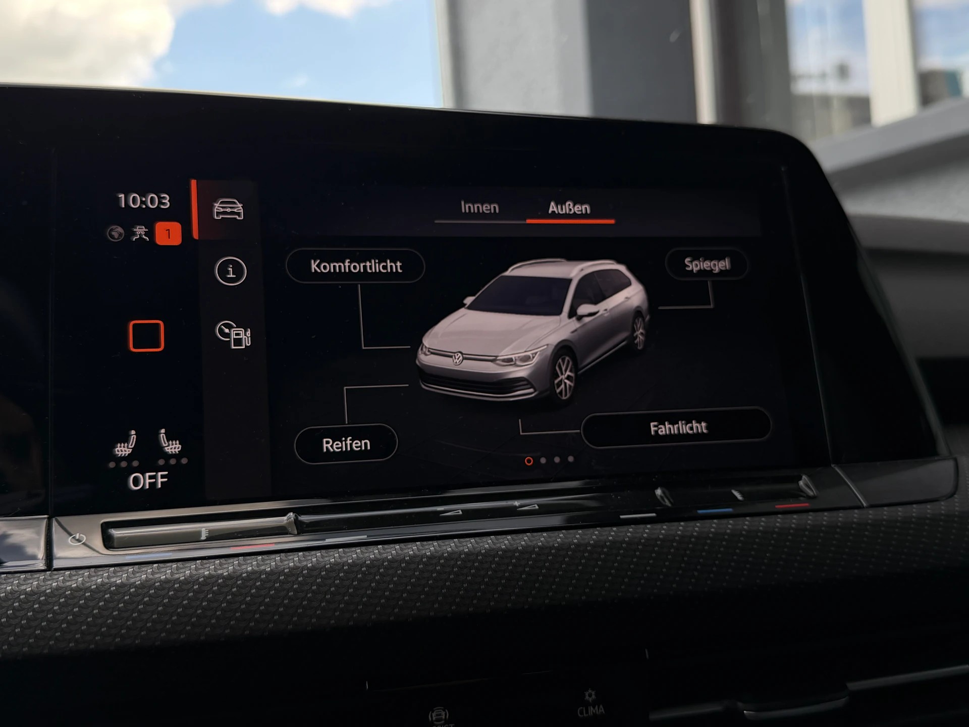 VW Golf 1.5 eTSI mHEV ACT R-Line DSG-image-10
