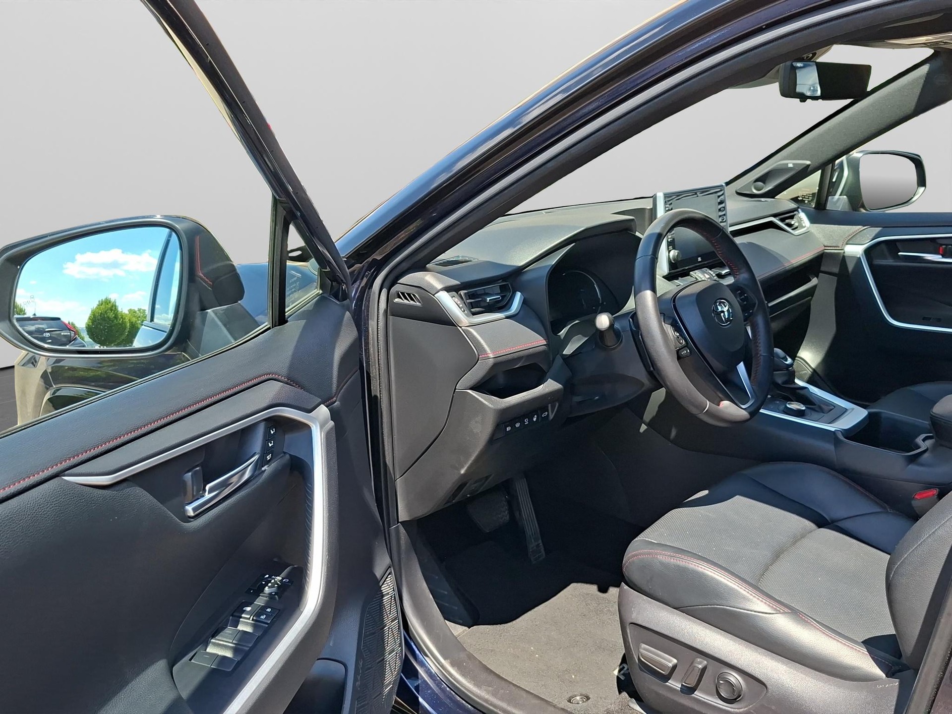 TOYOTA RAV4 2.5 Plug-In-Hybrid Platinum-image-7