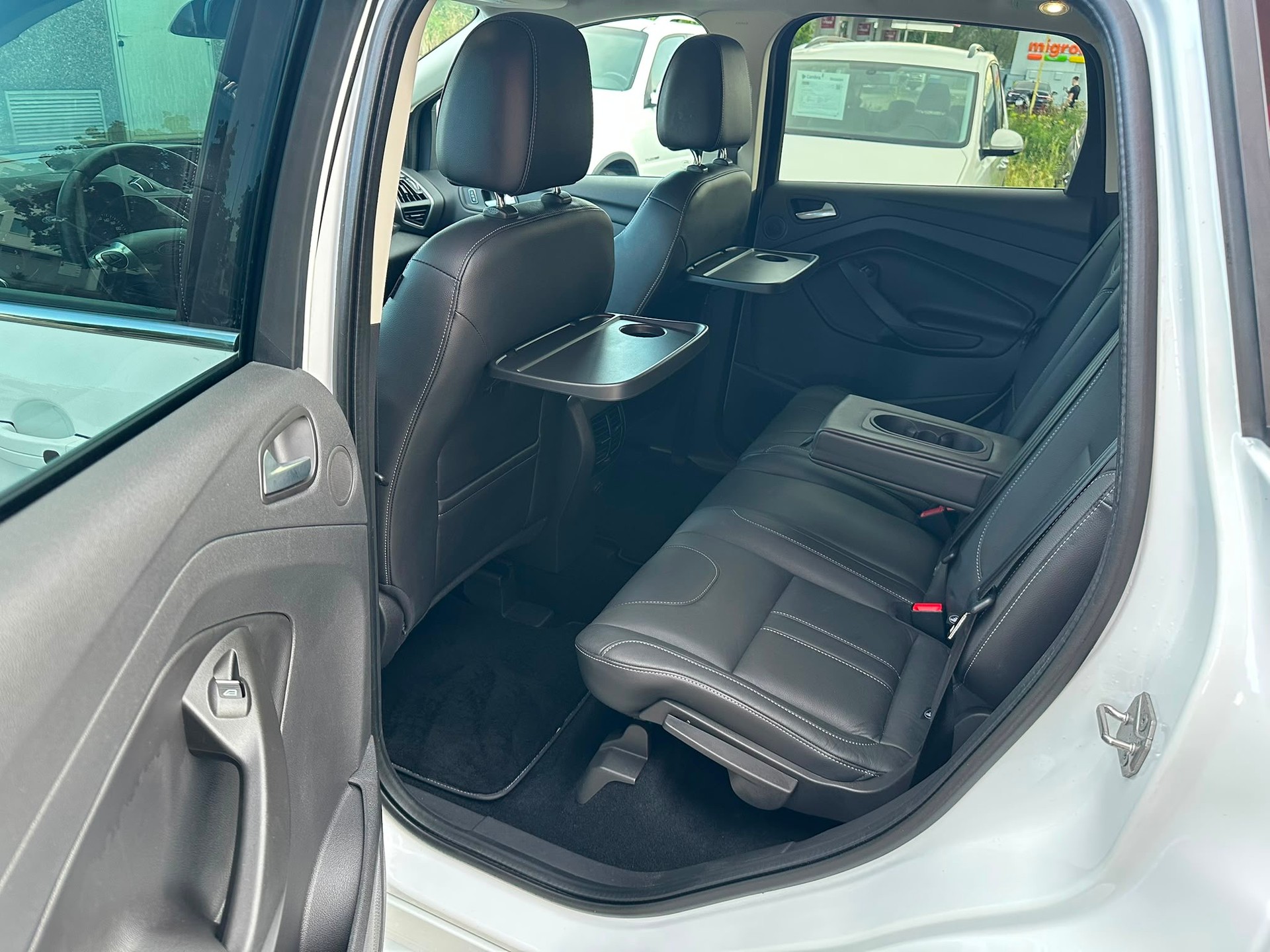 FORD Kuga 2.0 TDCi Titanium S 4WD PowerShift-image-11