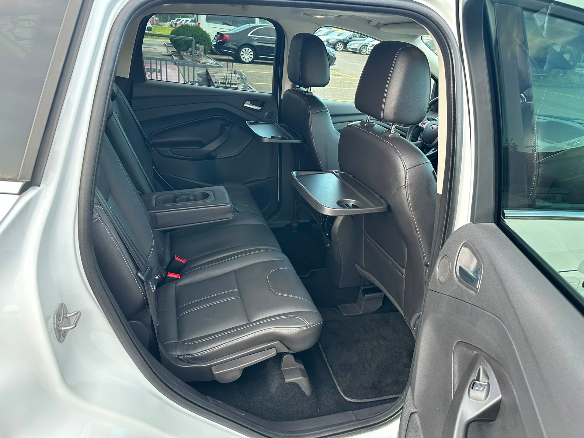 FORD Kuga 2.0 TDCi Titanium S 4WD PowerShift-image-13