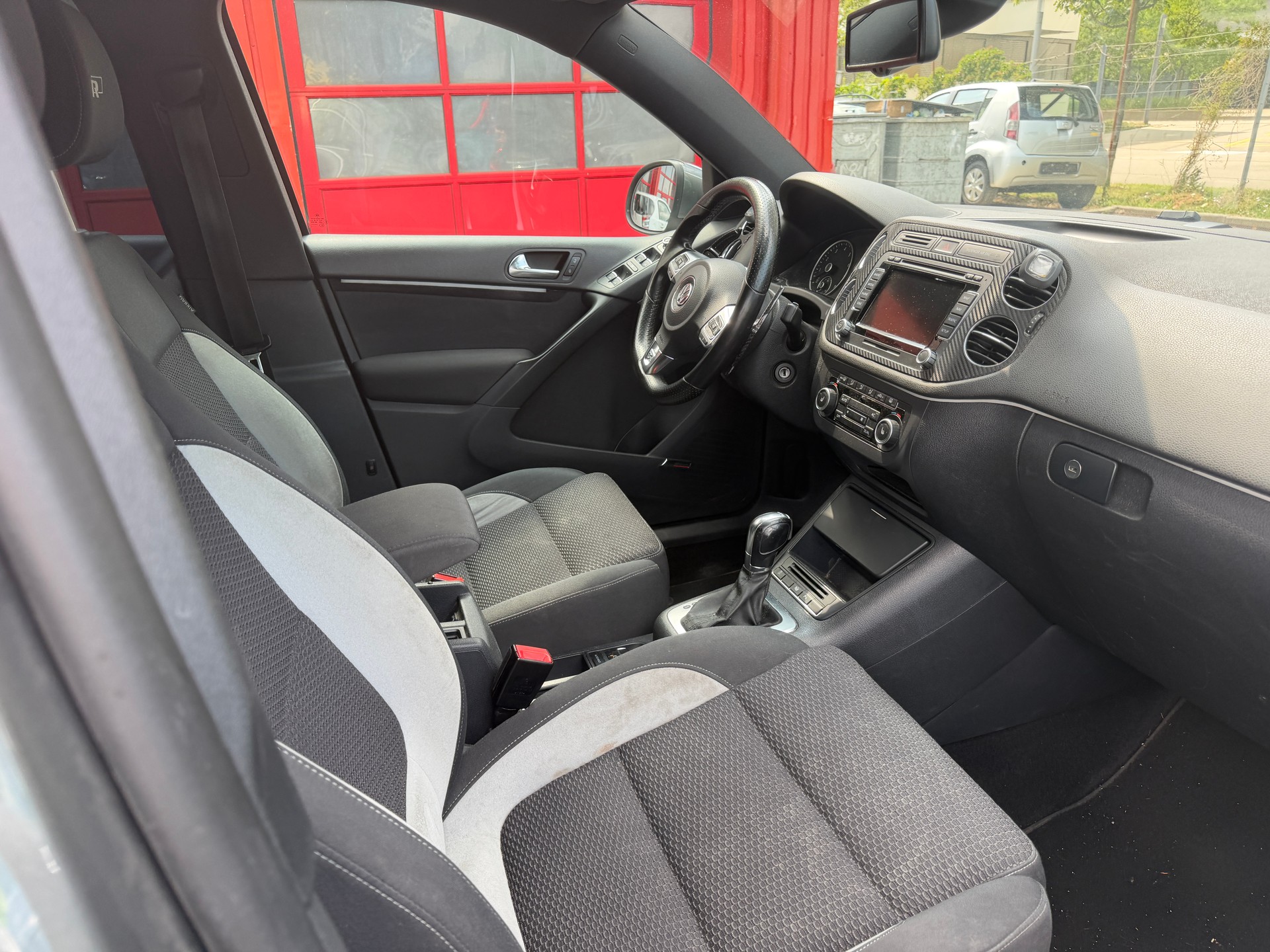 VW Tiguan 2.0 TSI Sport&Style 4Motion-image-10
