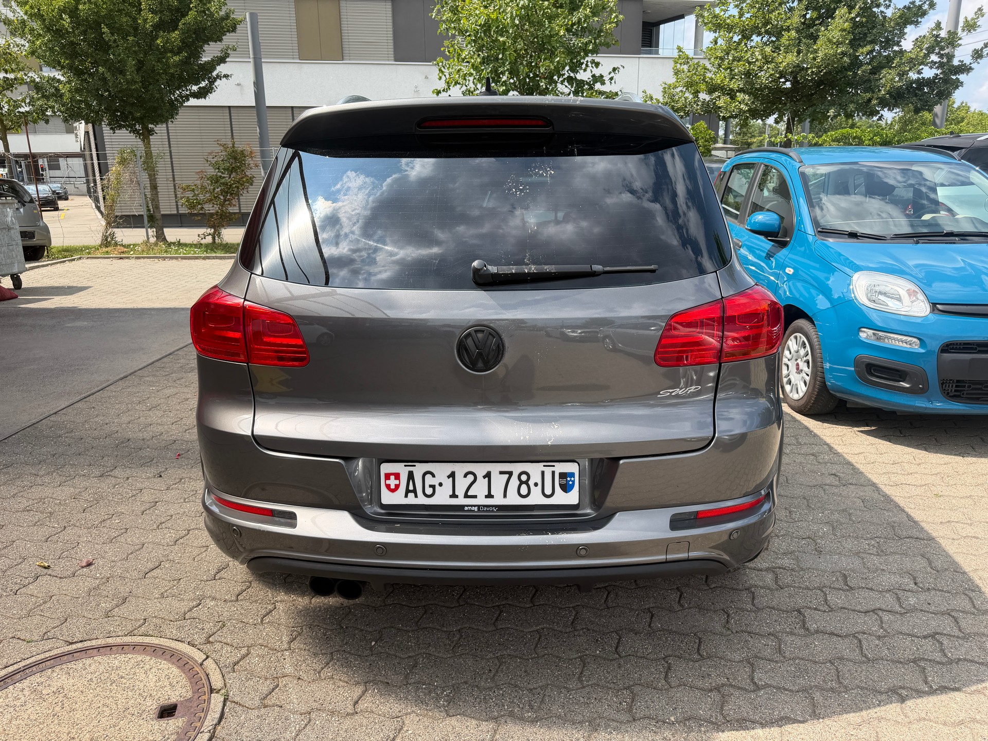 VW Tiguan 2.0 TSI Sport&Style 4Motion-image-4