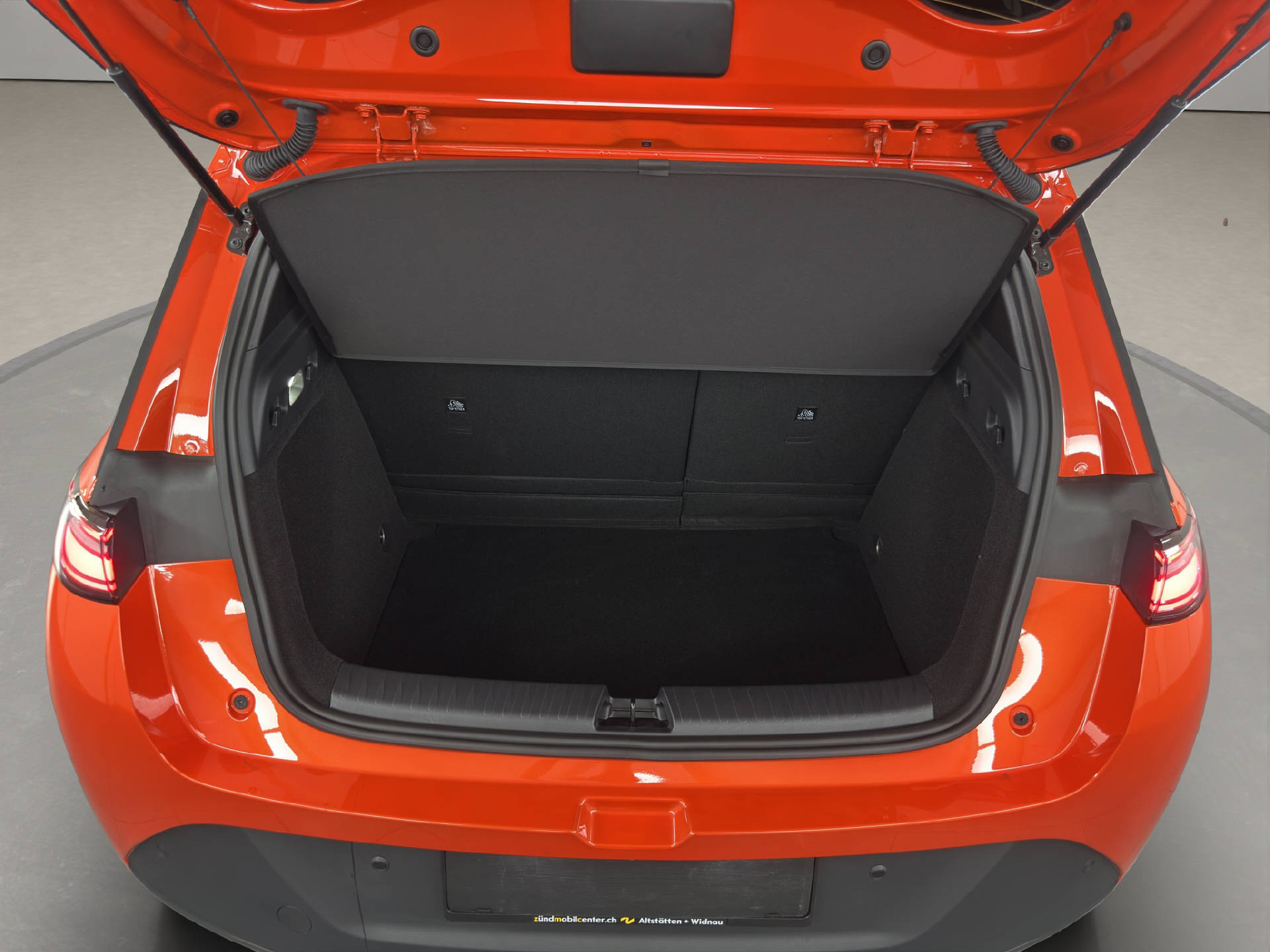 BYD Dolphin G DM-i Comfort-image-11