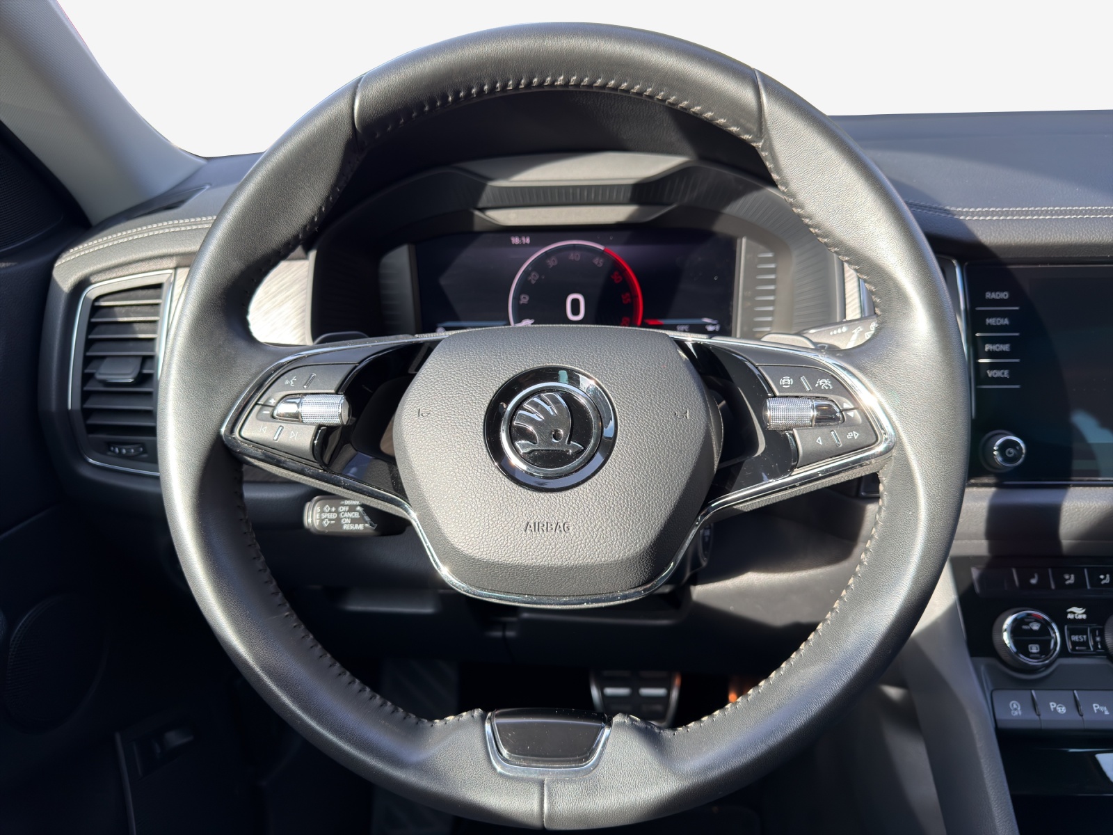SKODA Kodiaq 2.0 TDI CR Style 4x4 DSG-image-9