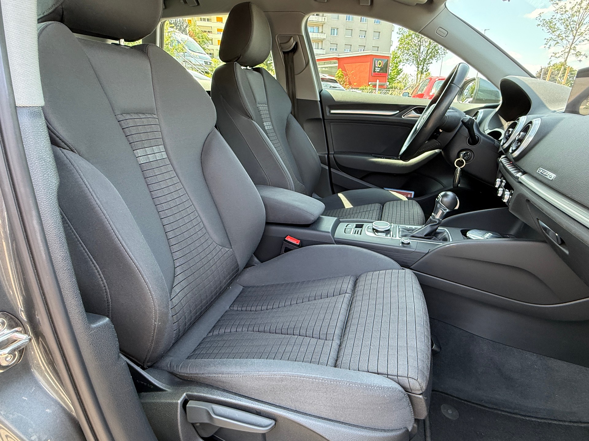 AUDI A3 Sportback 2.0 TFSI quattro S-tronic 190PS-image-10