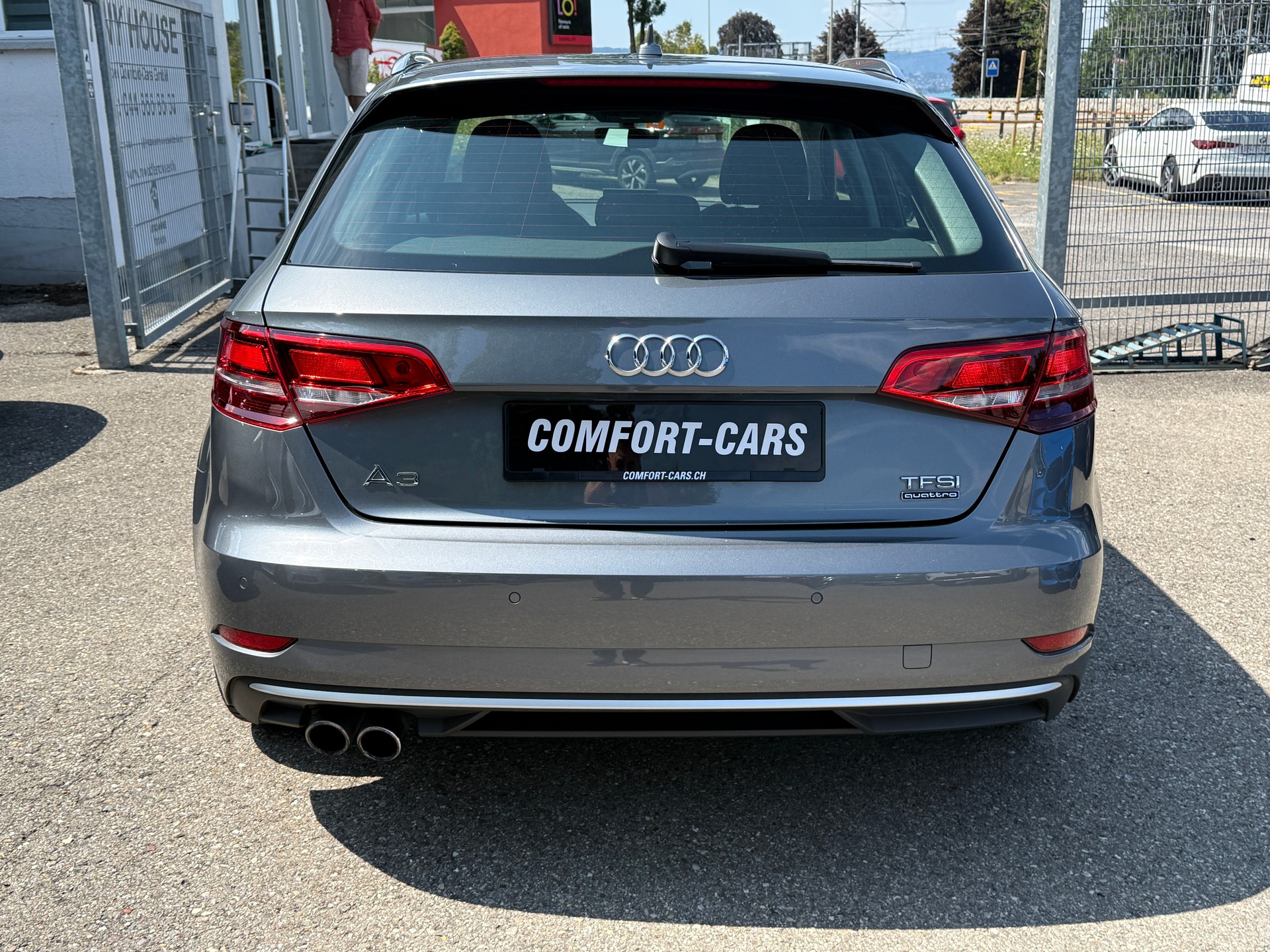 AUDI A3 Sportback 2.0 TFSI quattro S-tronic 190PS-image-4