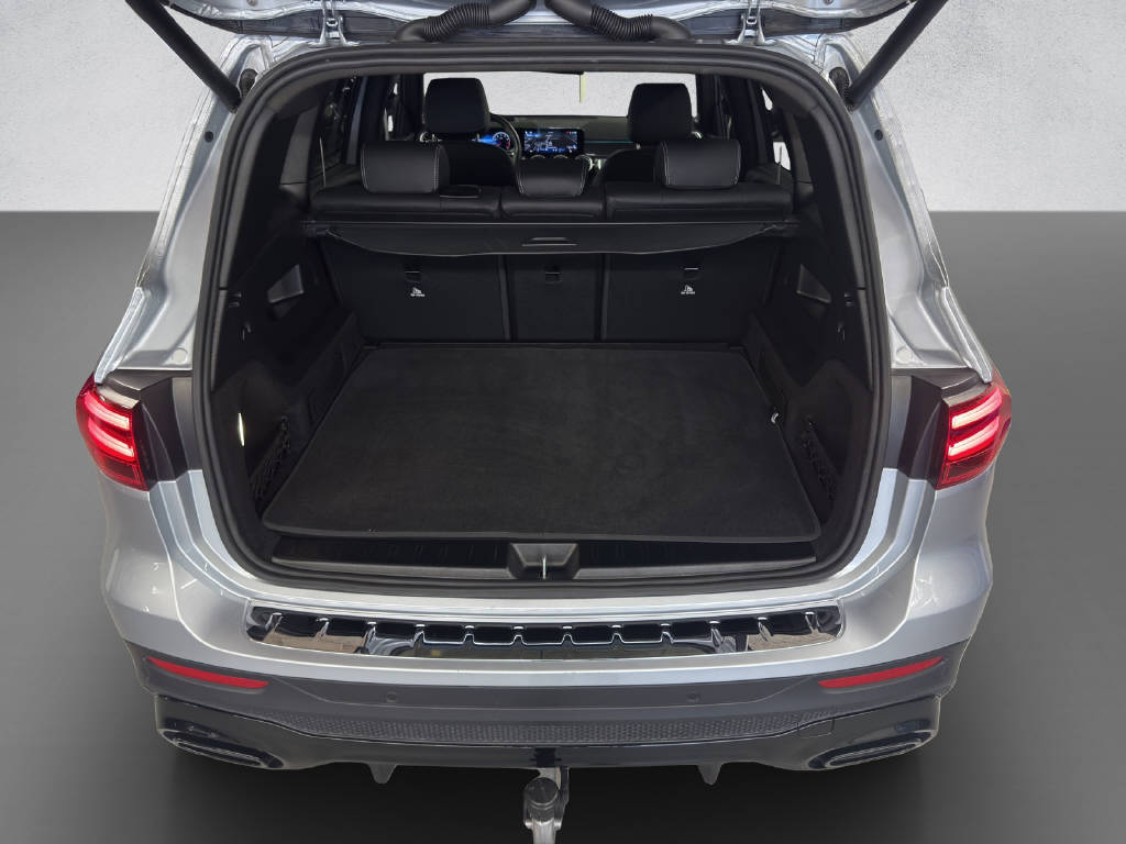 MERCEDES-BENZ GLB 220 AMG Line 4Matic-image-7