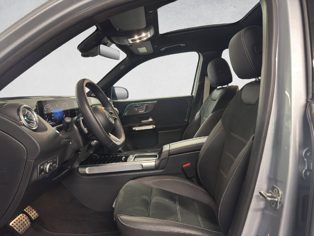 MERCEDES-BENZ GLB 220 AMG Line 4Matic-image-9