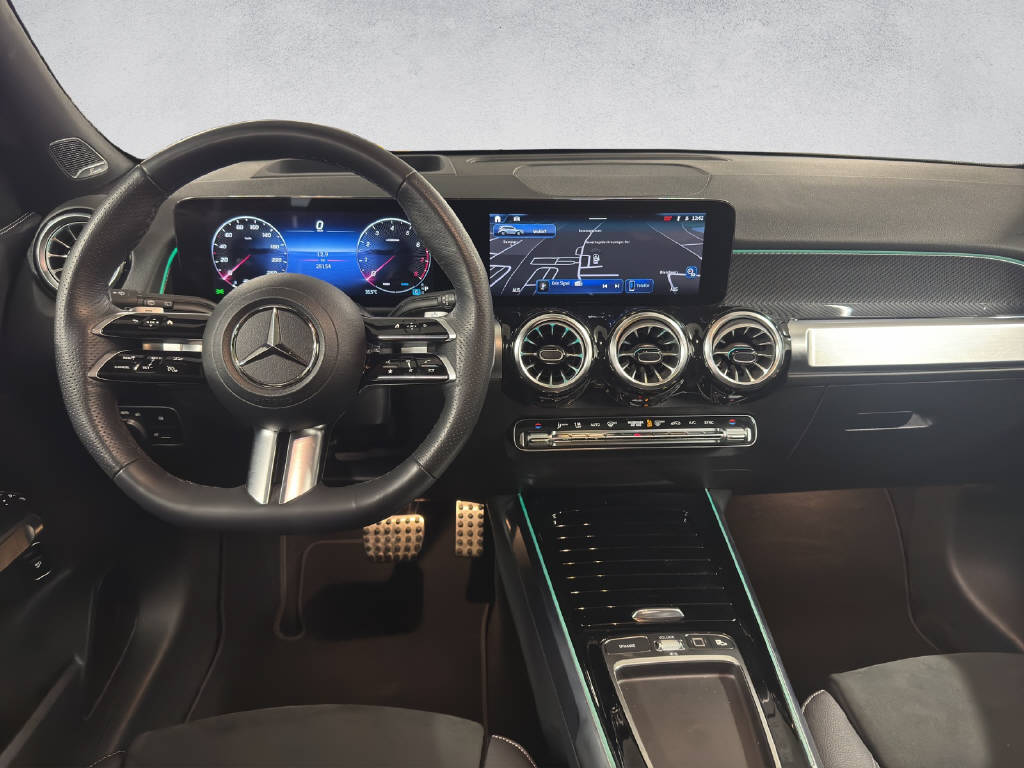 MERCEDES-BENZ GLB 220 AMG Line 4Matic-image-13