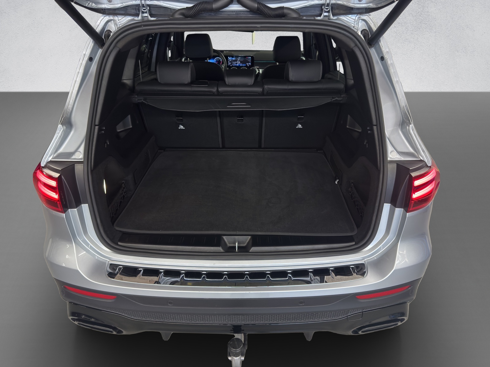 MERCEDES-BENZ GLB 220 AMG Line 4Matic-image-8