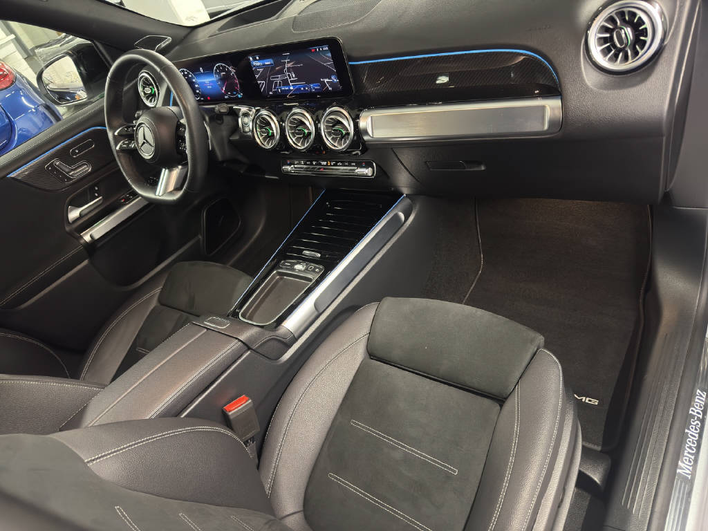 MERCEDES-BENZ GLB 220 AMG Line 4Matic-image-10