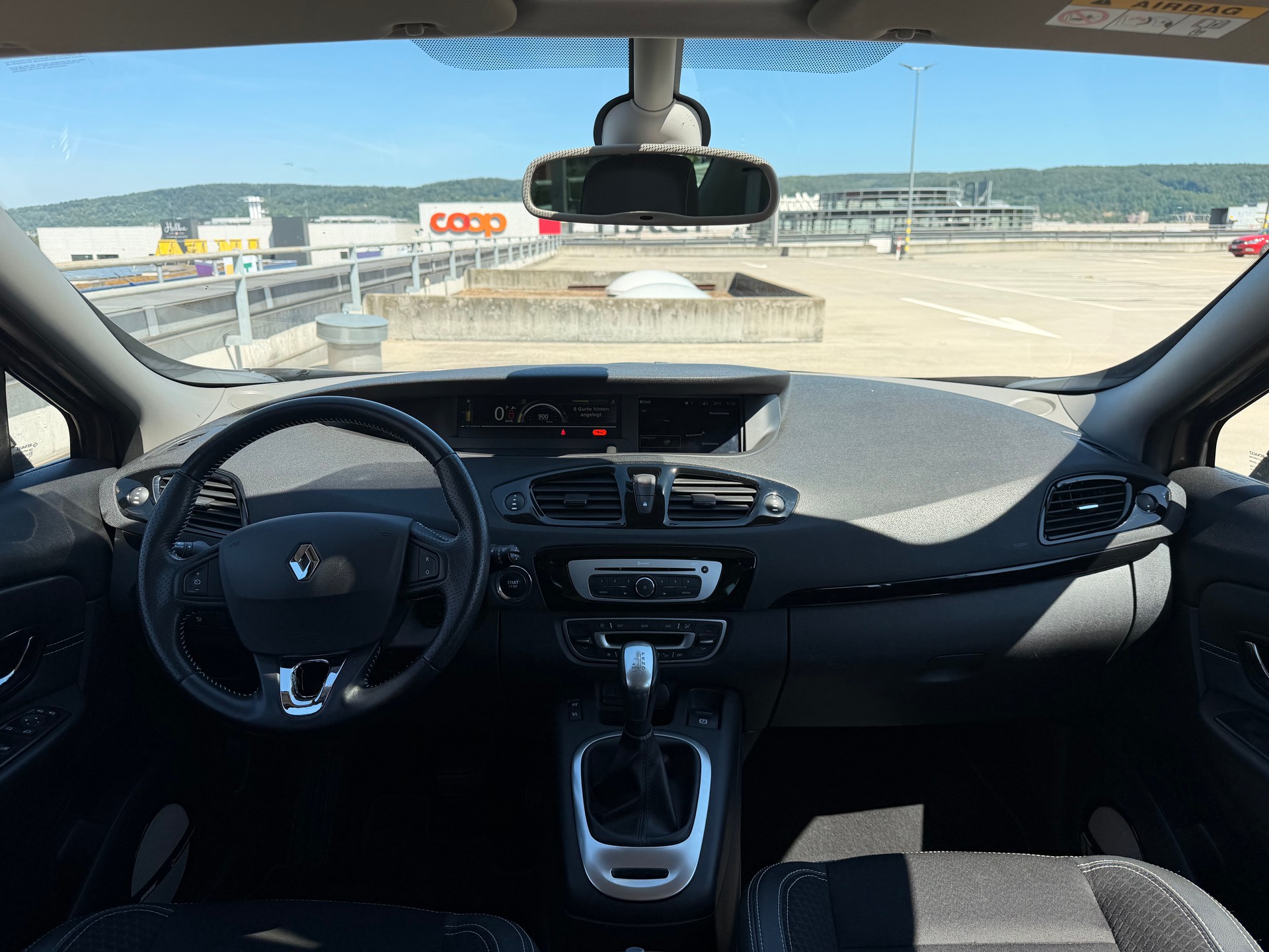 RENAULT Grand Scénic 1.5 dCi Bose EDC-image-8