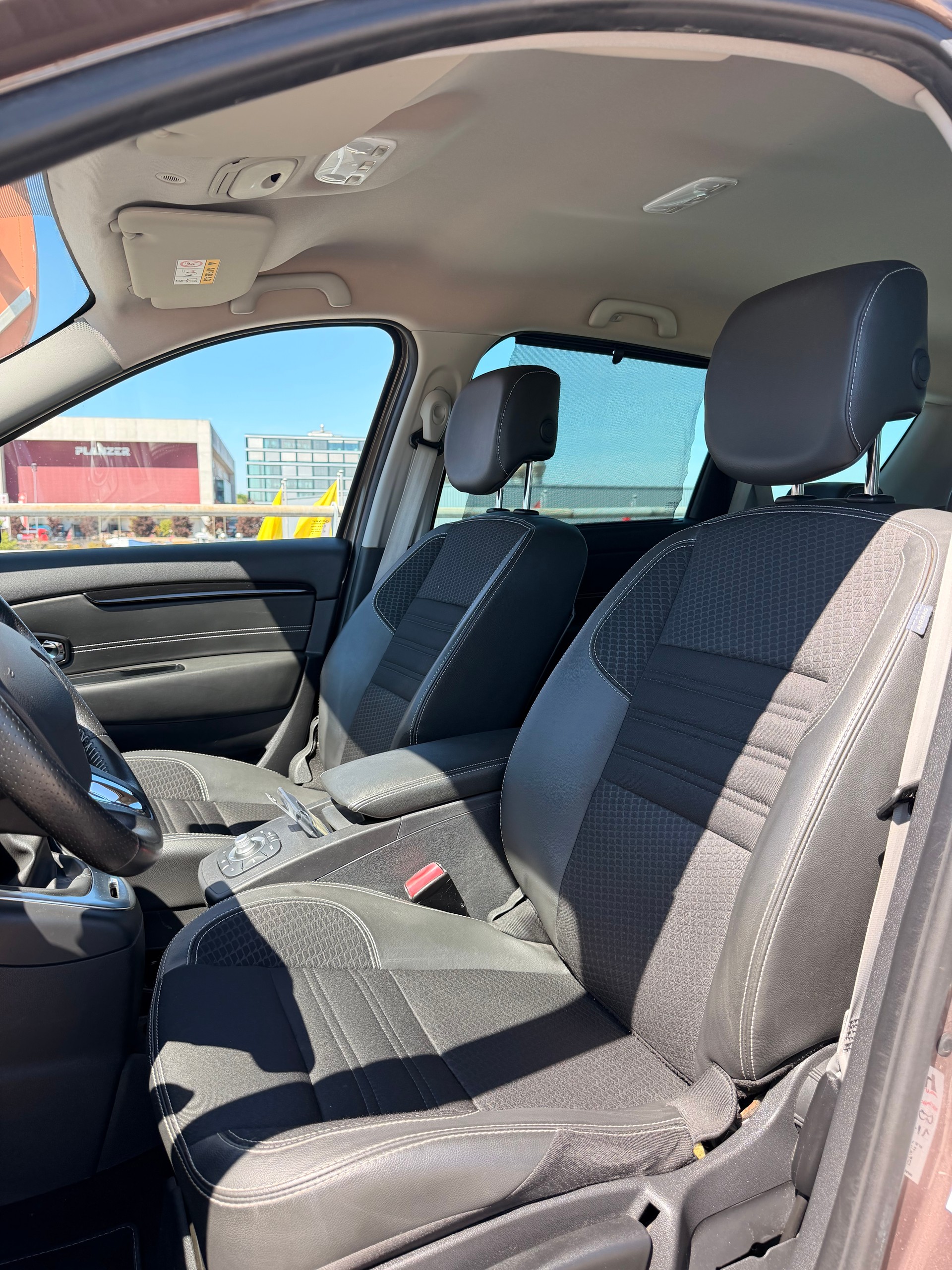 RENAULT Grand Scénic 1.5 dCi Bose EDC-image-10