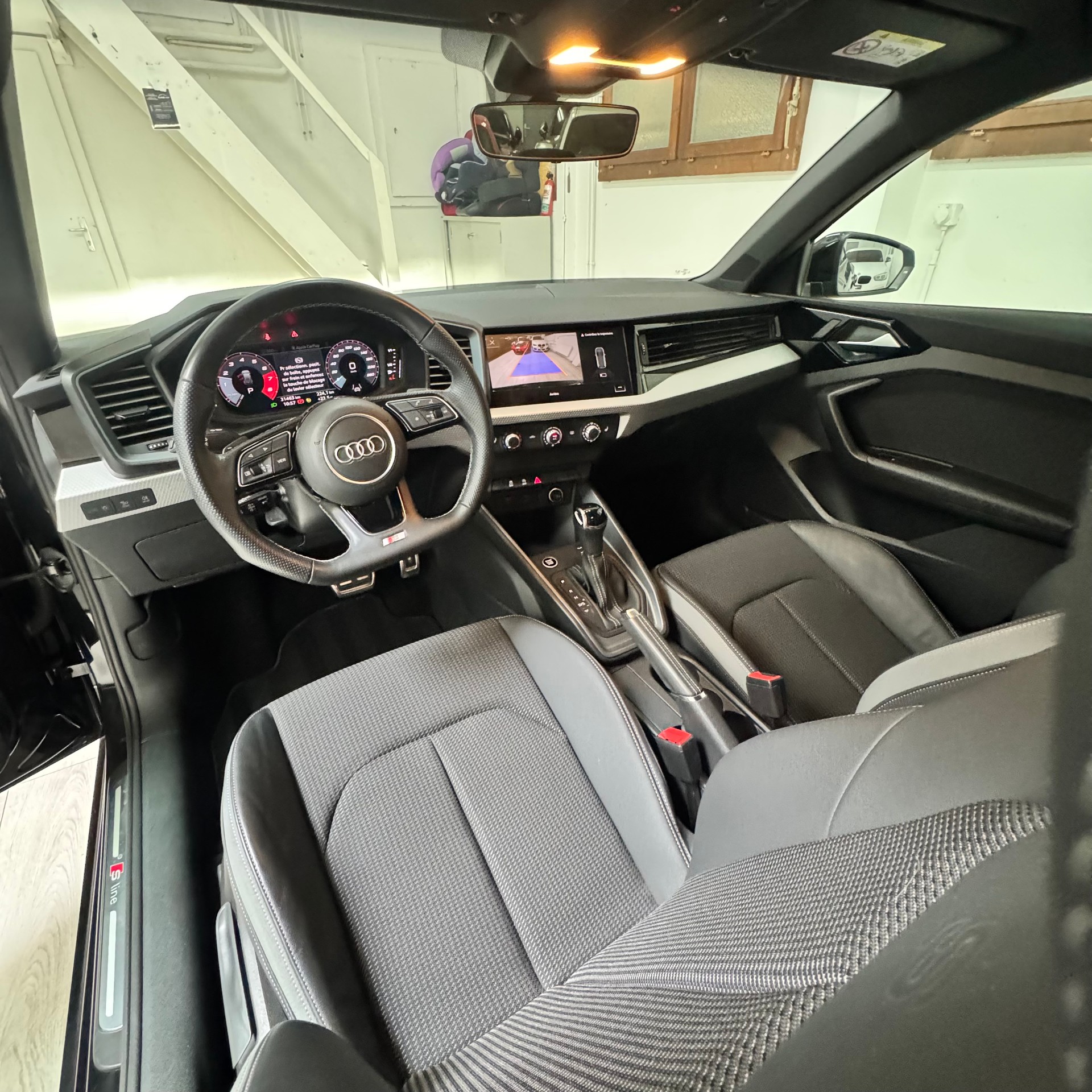 AUDI A1 Sportback 30 TFSI S Line Attraction S-tronic-image-14