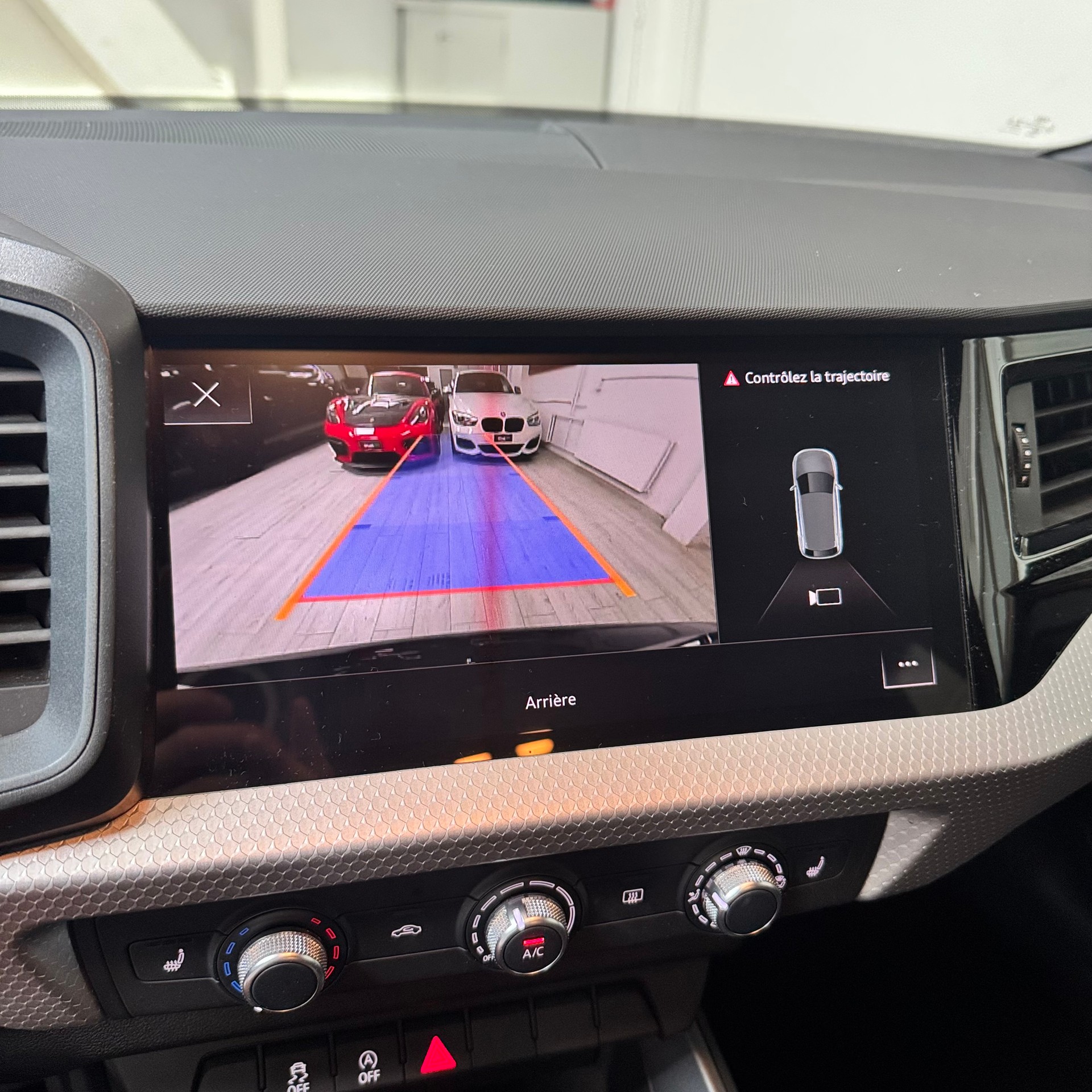 AUDI A1 Sportback 30 TFSI S Line Attraction S-tronic-image-12