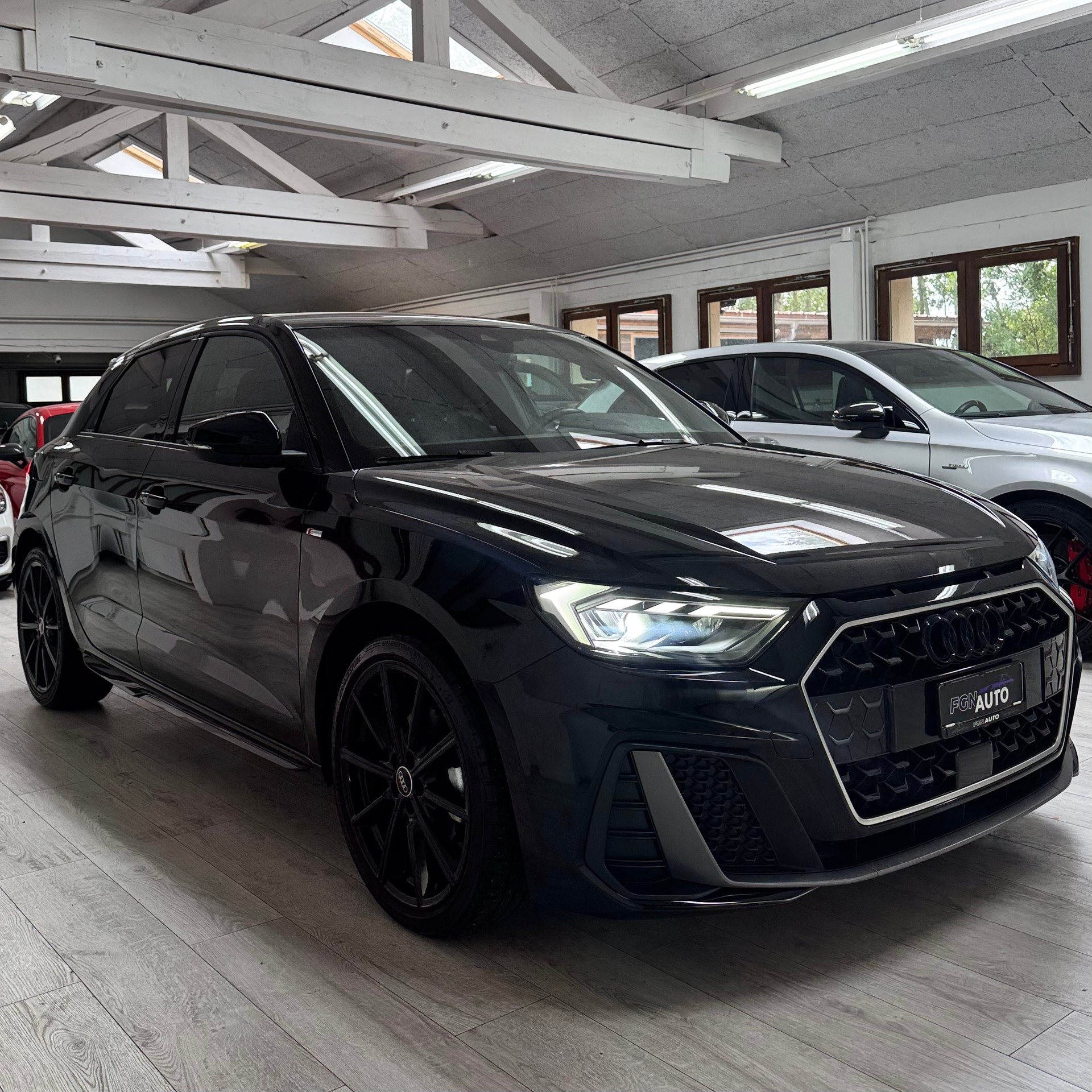 AUDI A1 Sportback 30 TFSI S Line Attraction S-tronic-image-3