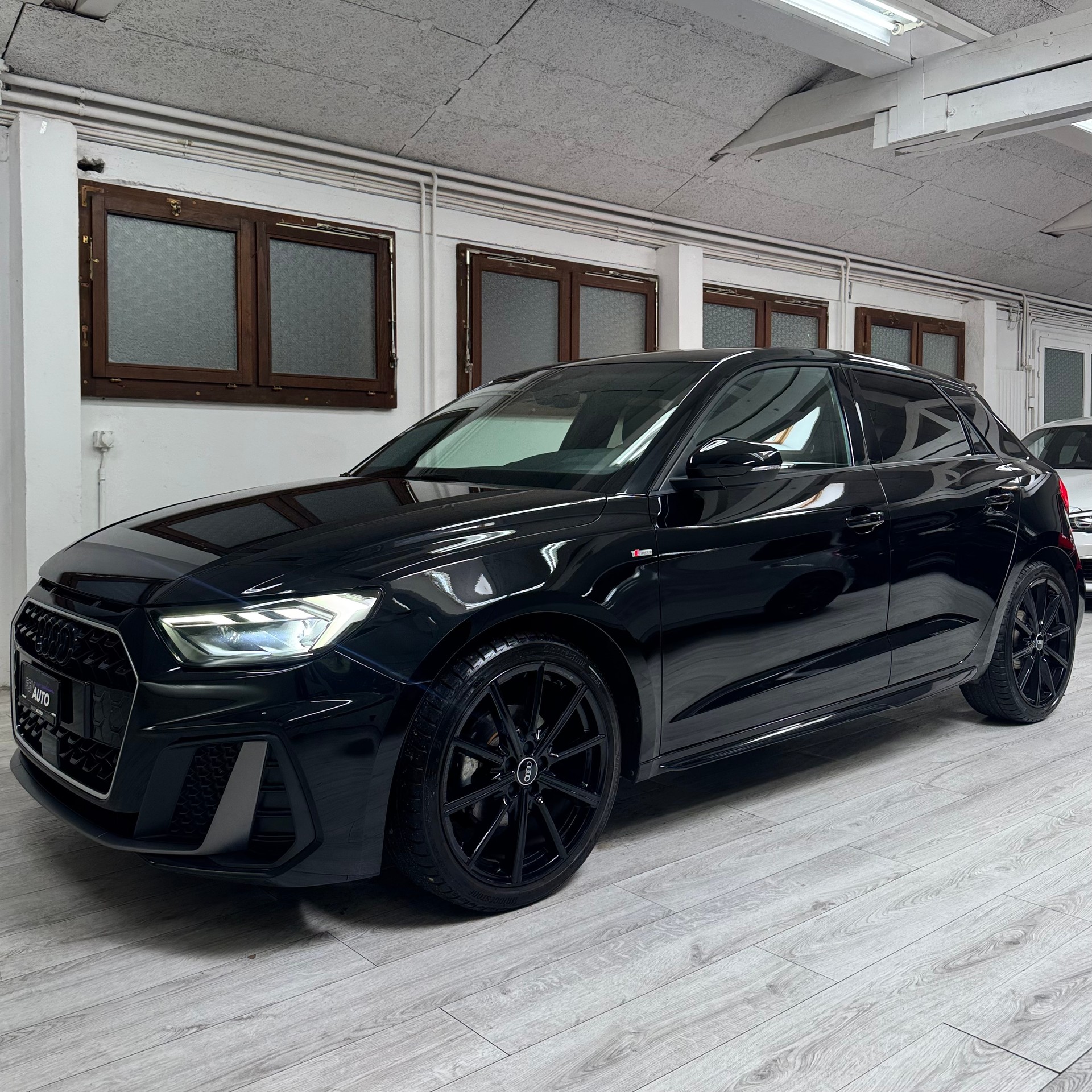 AUDI A1 Sportback 30 TFSI S Line Attraction S-tronic-image-0