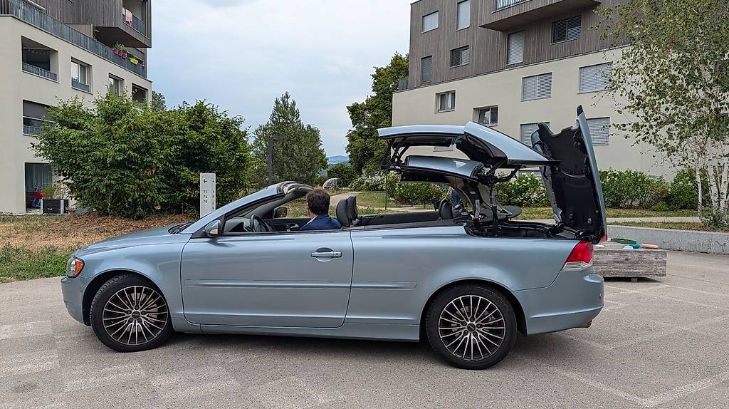 VOLVO C70-image-5