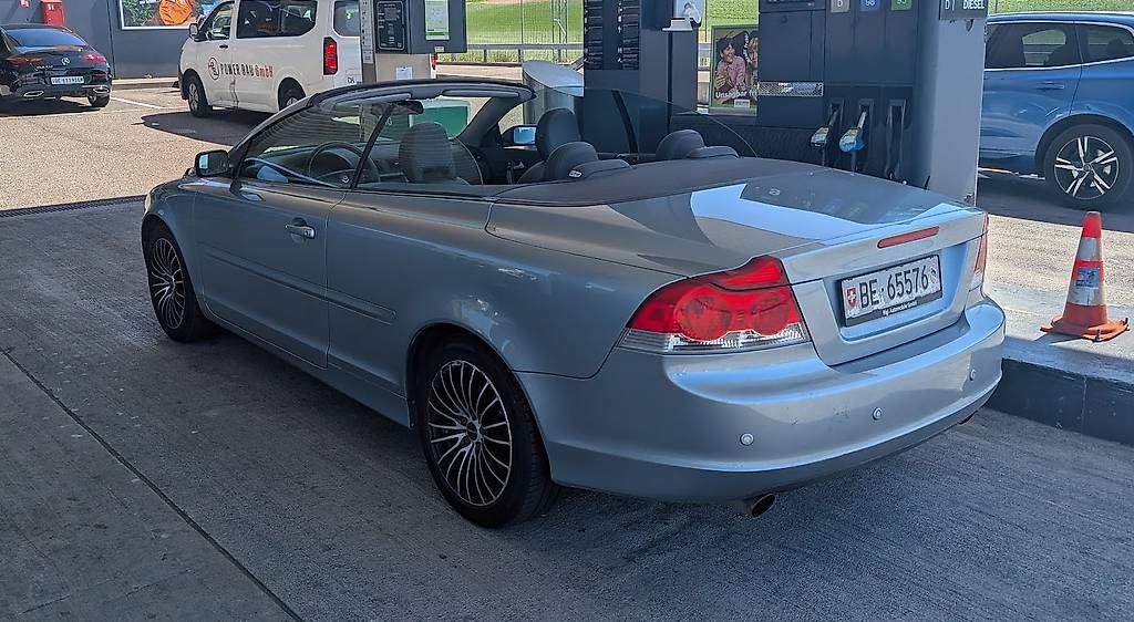 VOLVO C70-image-3