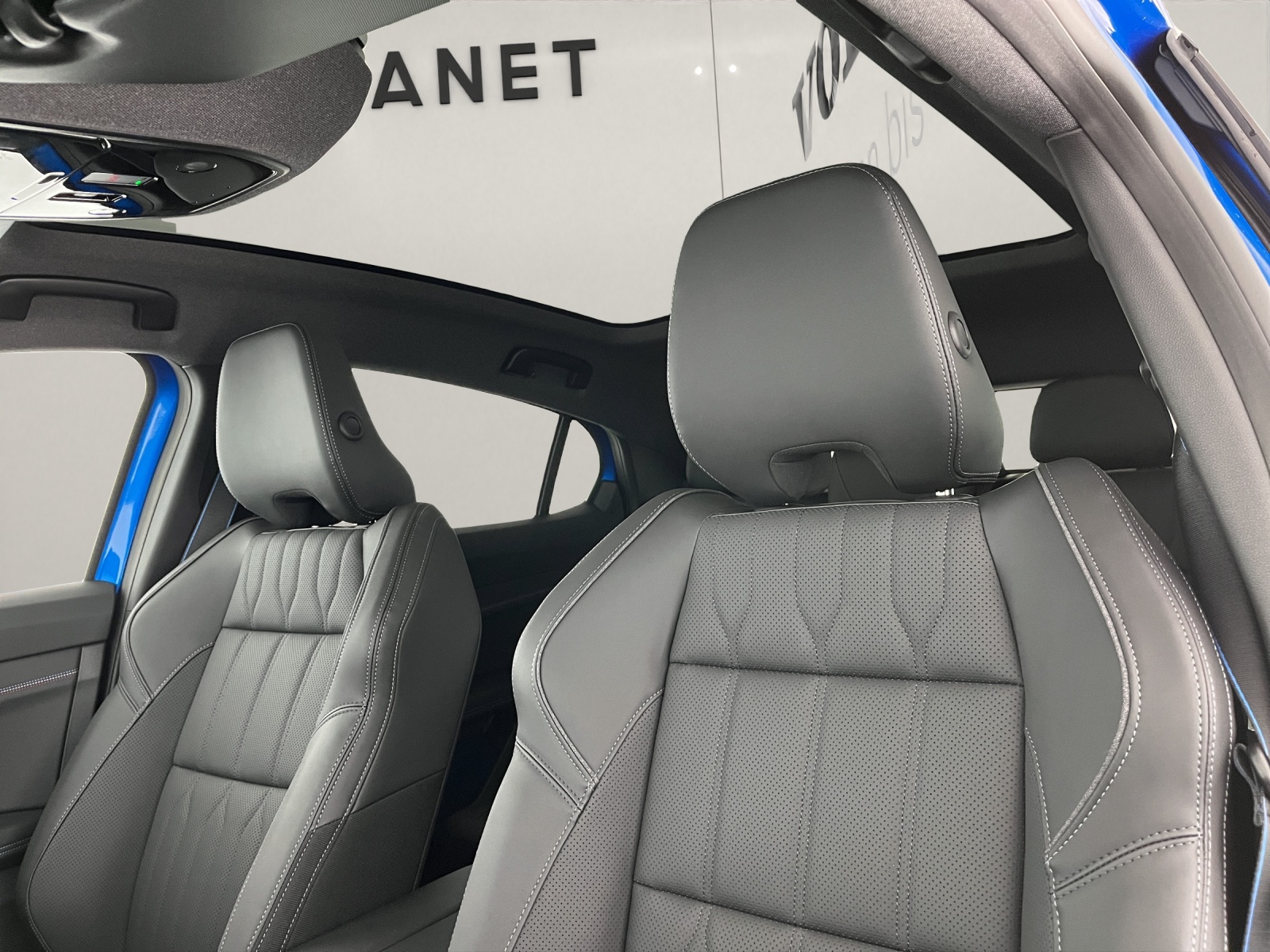 RENAULT Rafale 1.2 E-Tech Plug-in Atelier Alpine-image-14