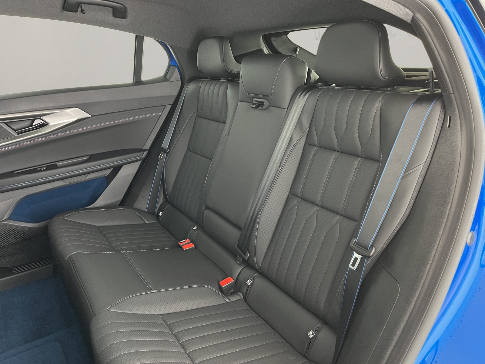 RENAULT Rafale 1.2 E-Tech Plug-in Atelier Alpine-image-16