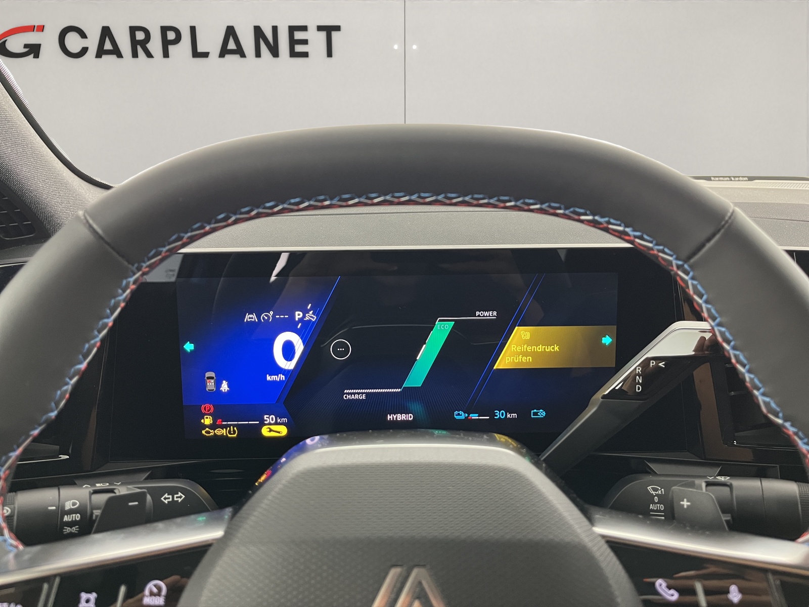 RENAULT Rafale 1.2 E-Tech Plug-in Atelier Alpine-image-10