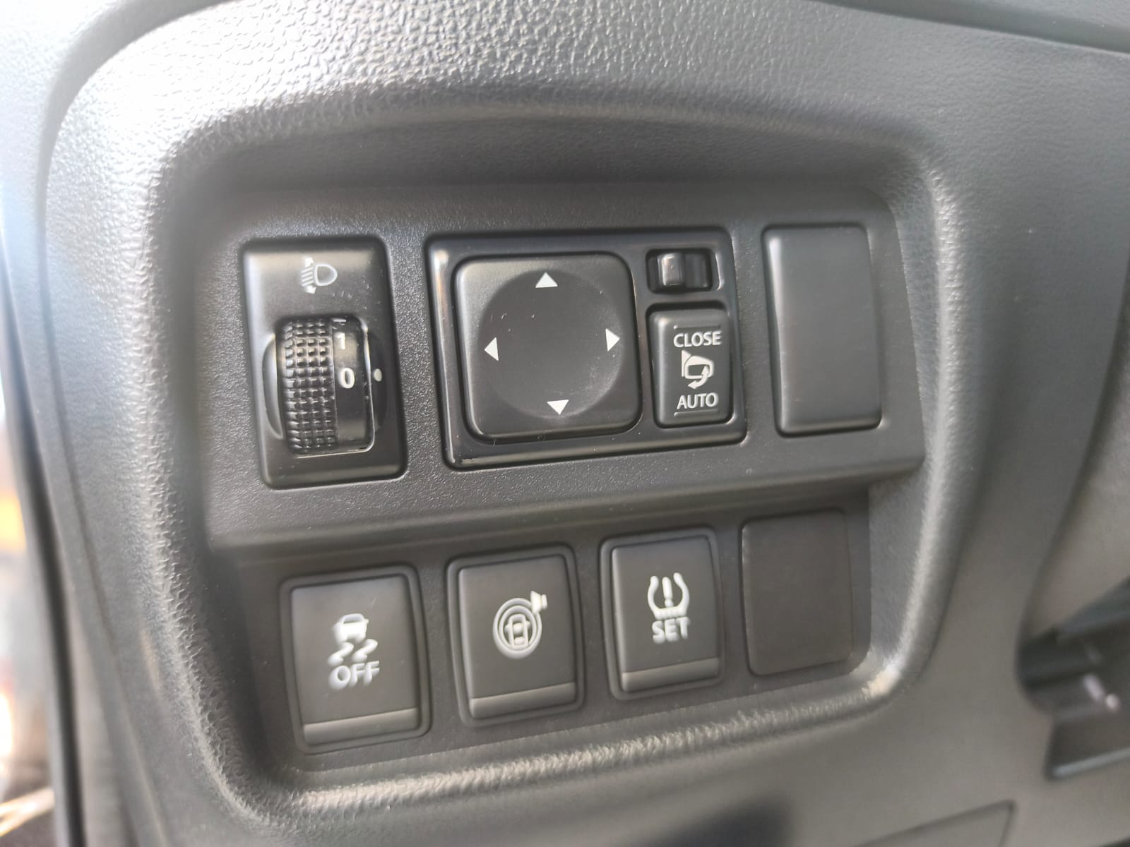 NISSAN Juke 1.6 tekna Xtronic CVT-image-13