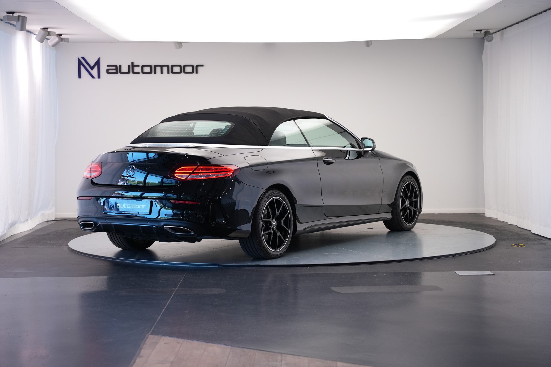 MERCEDES-BENZ C 300 AMG Line 4Matic Cabriolet 9G-Tronic-image-11