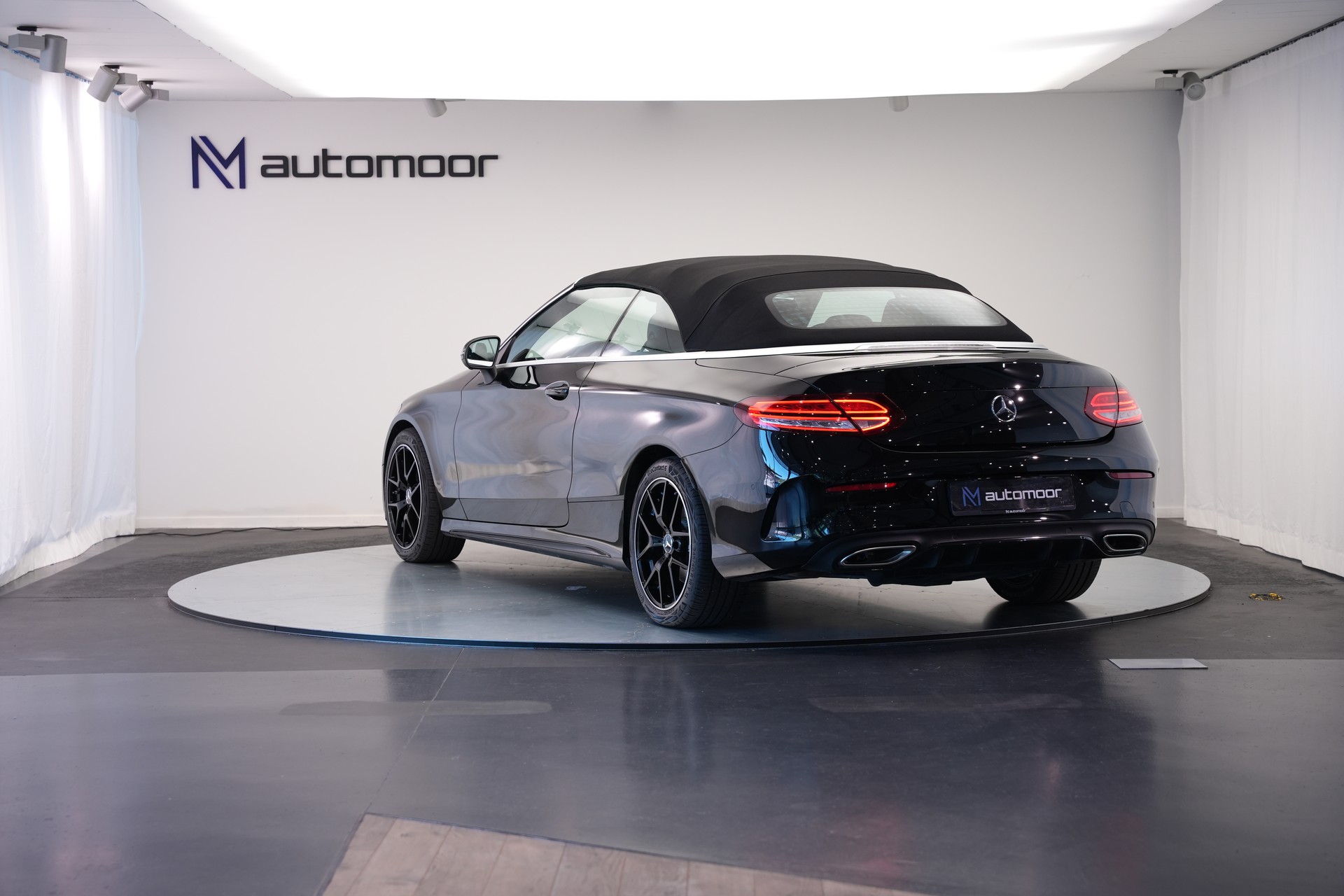 MERCEDES-BENZ C 300 AMG Line 4Matic Cabriolet 9G-Tronic-image-13
