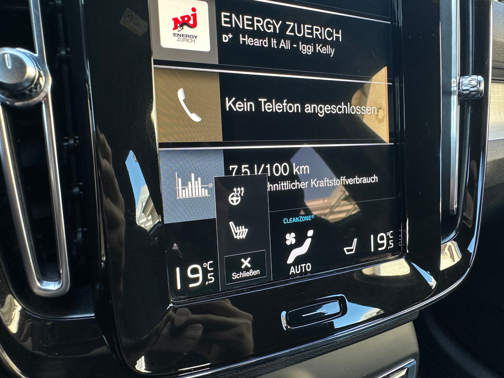 VOLVO XC40 T2 Core Geartronic-image-9