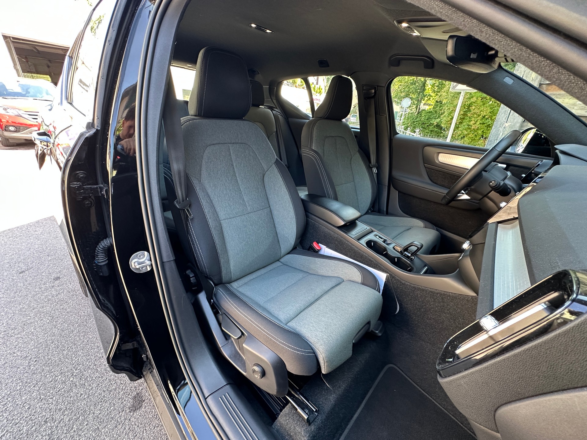VOLVO XC40 T2 Core Geartronic-image-10