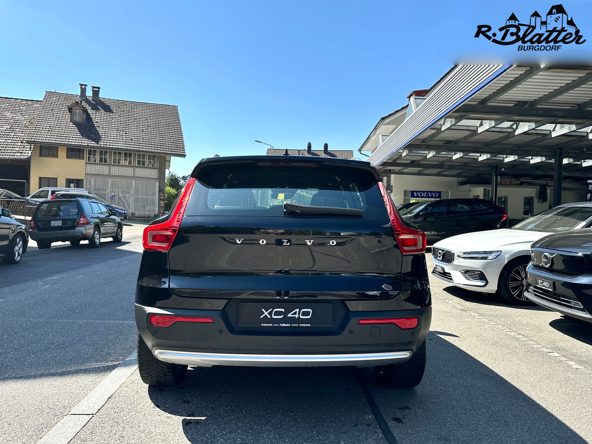 VOLVO XC40 T2 Core Geartronic-image-3
