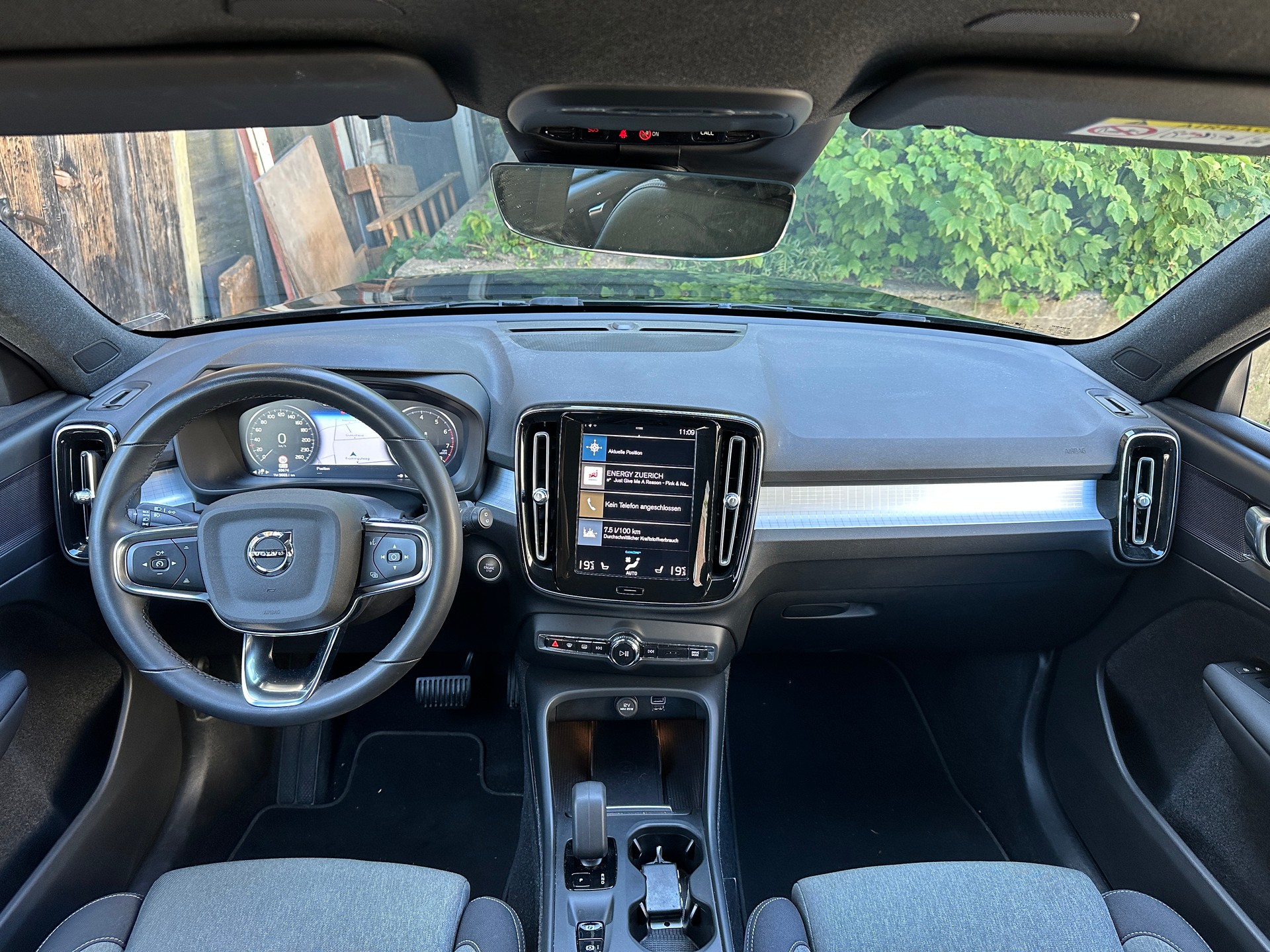 VOLVO XC40 T2 Core Geartronic-image-7