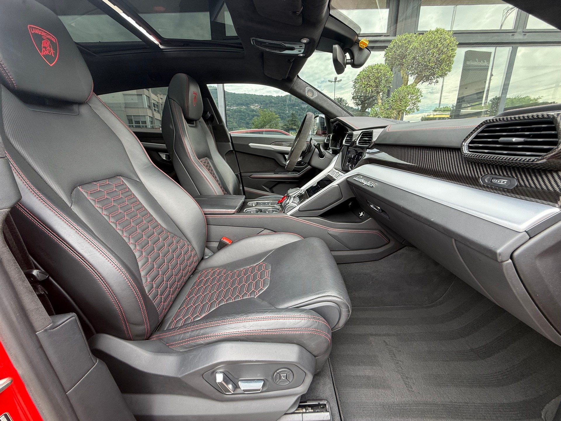 LAMBORGHINI Urus E-Gear-image-10