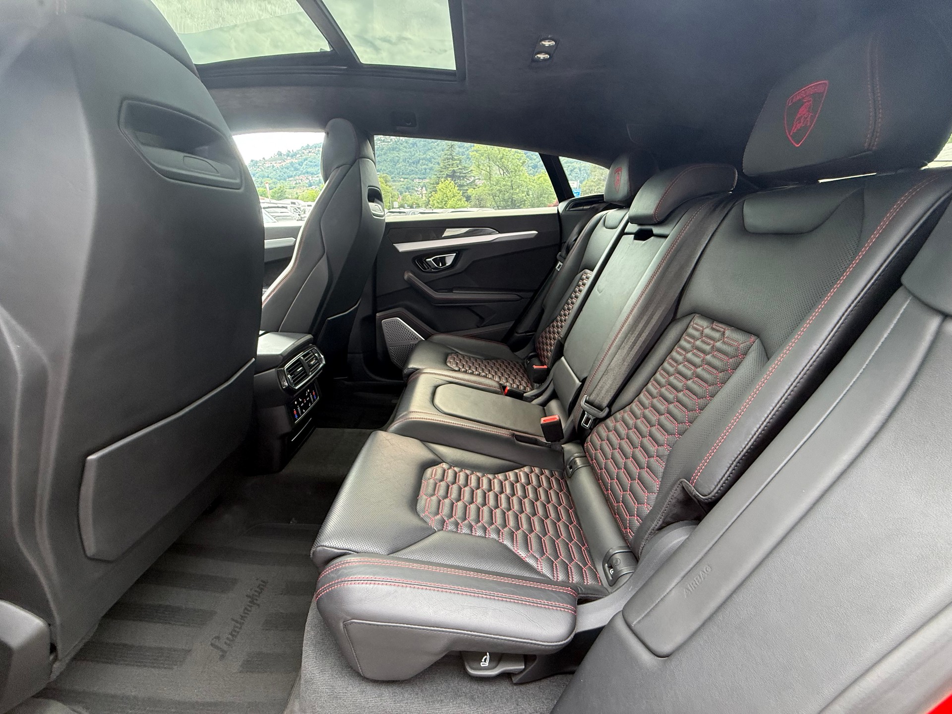 LAMBORGHINI Urus E-Gear-image-16