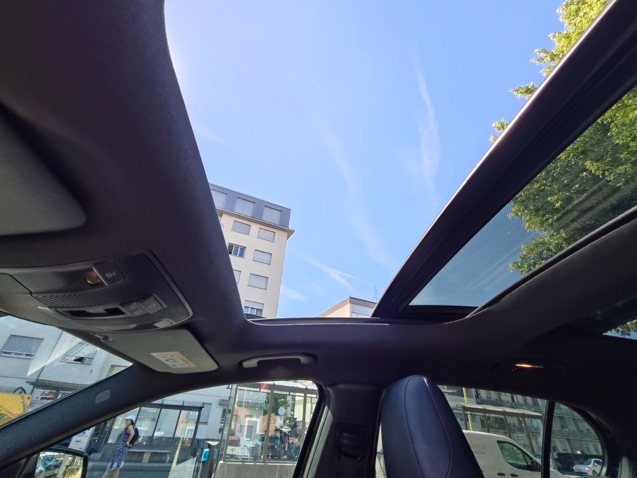 MERCEDES-BENZ GLA 220 CDI AMG Line 4Matic 7G-DCT-image-11