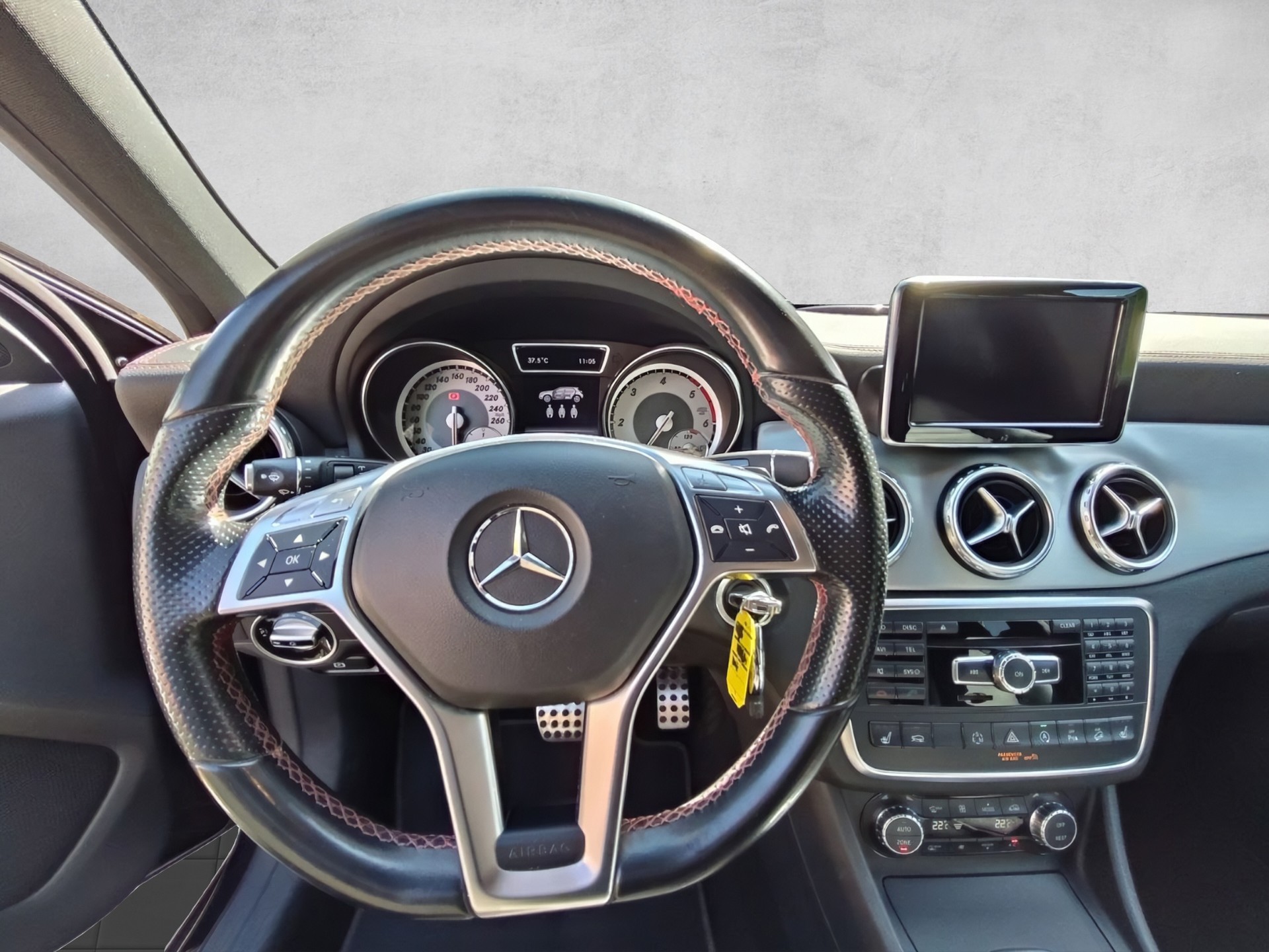 MERCEDES-BENZ GLA 220 CDI AMG Line 4Matic 7G-DCT-image-7