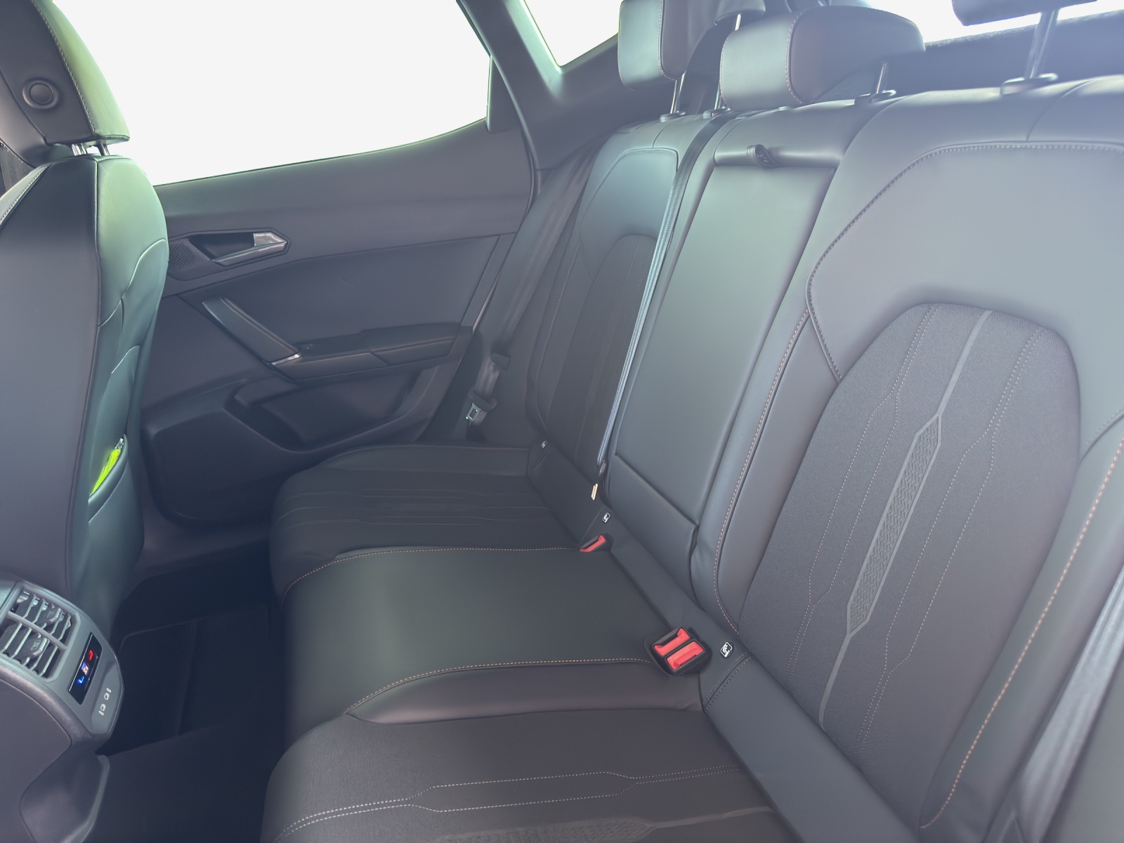 CUPRA Formentor 1.4 e-HYBRID pHEV Allalin DSG-image-11
