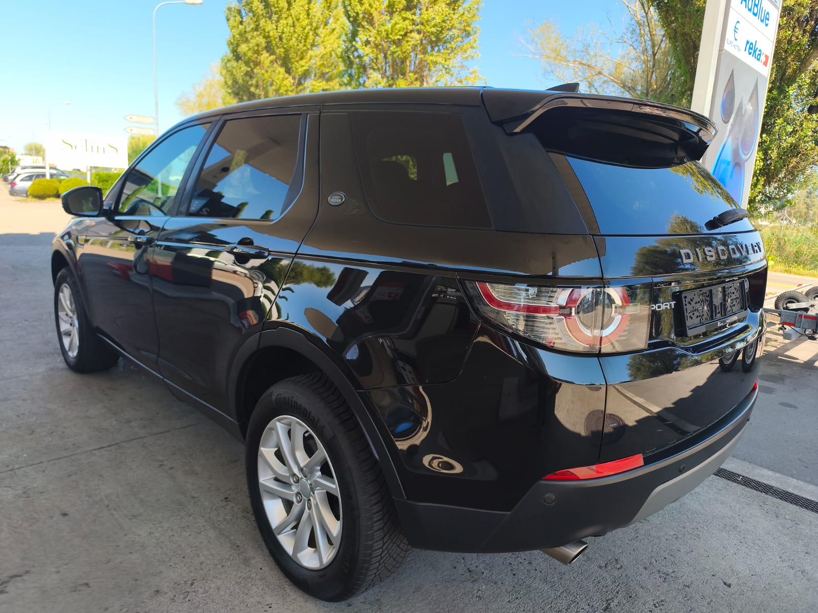 LAND ROVER Discovery Sport 2.0 TD4 HSE Luxury AT9-image-2